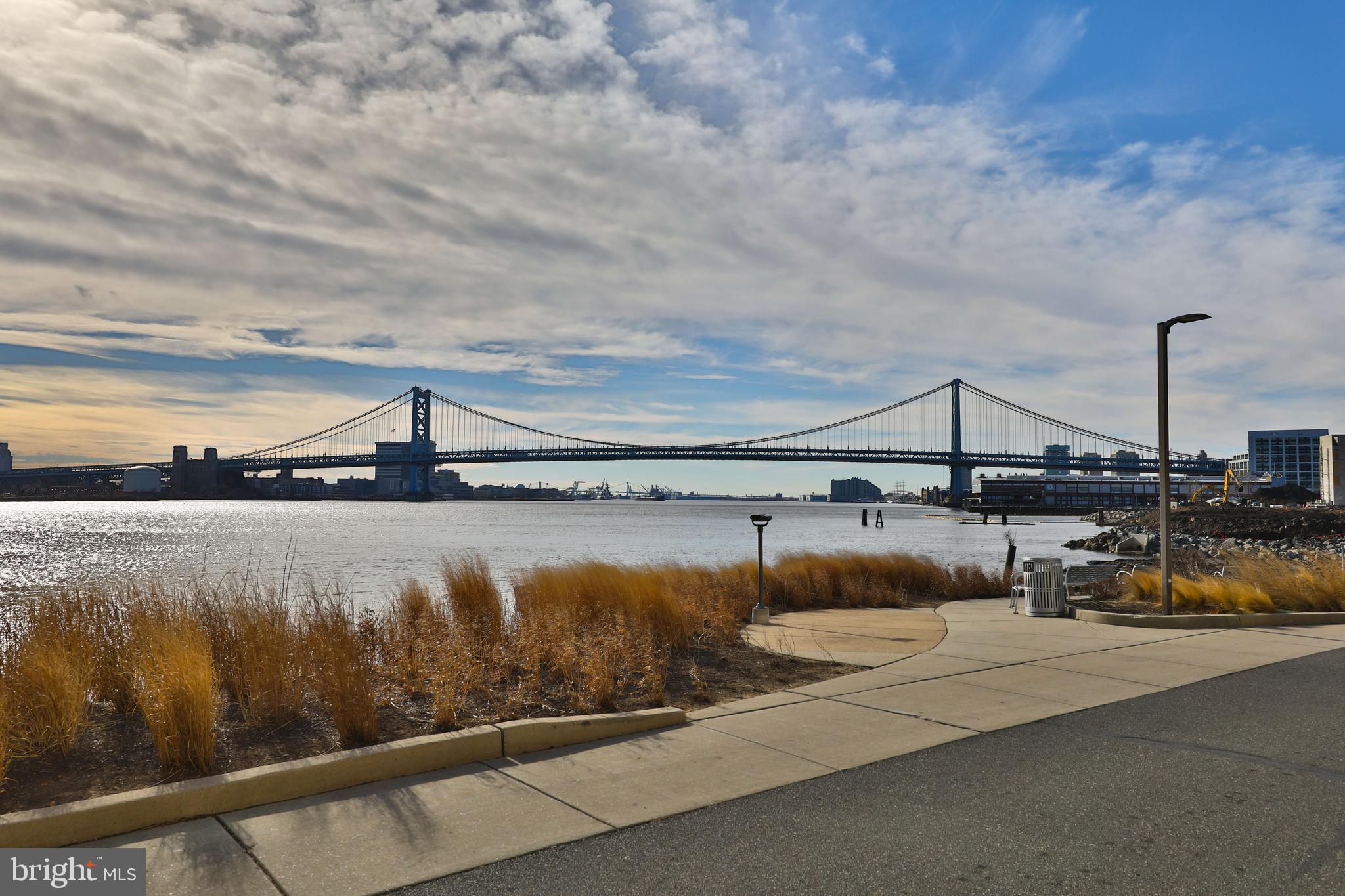 901 N PENN STREET P2305