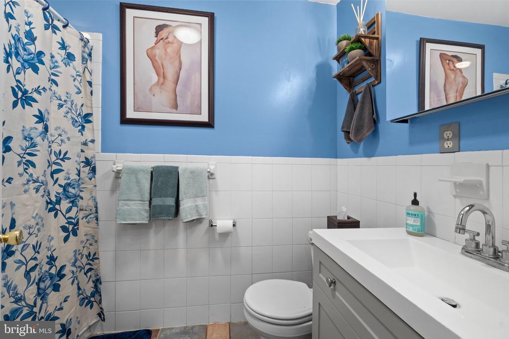 104 N 2ND STREET Unit: 204