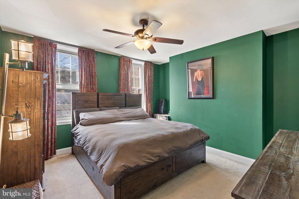 104 N 2ND STREET Unit: 204