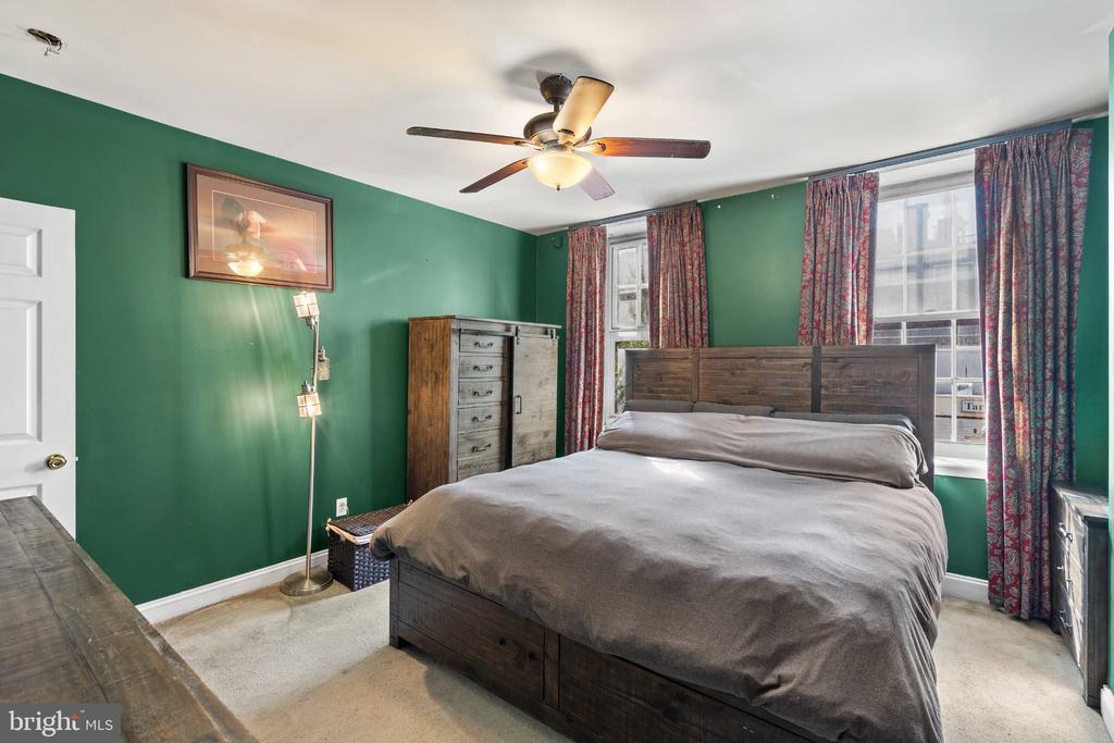 104 N 2ND STREET Unit: 204