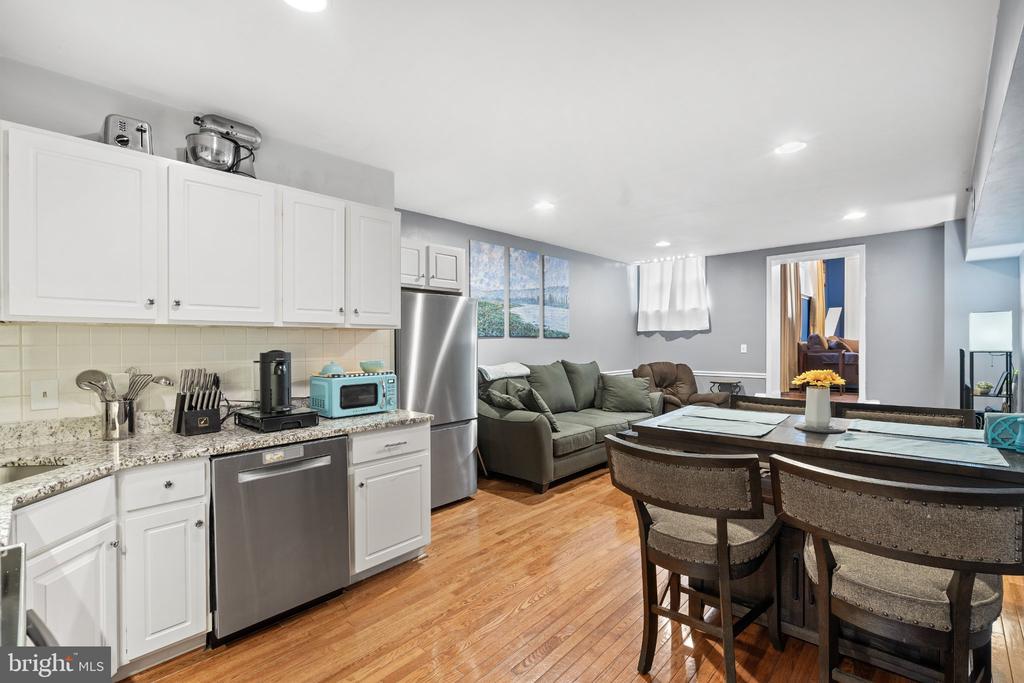 104 N 2ND STREET Unit: 204