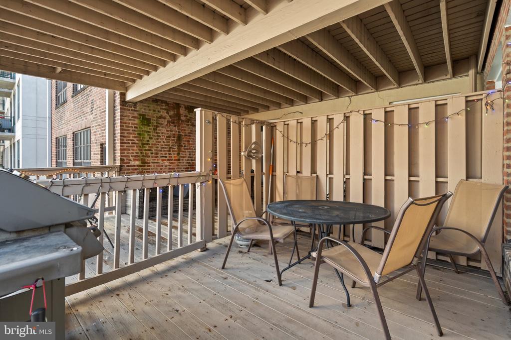 104 N 2ND STREET Unit: 204