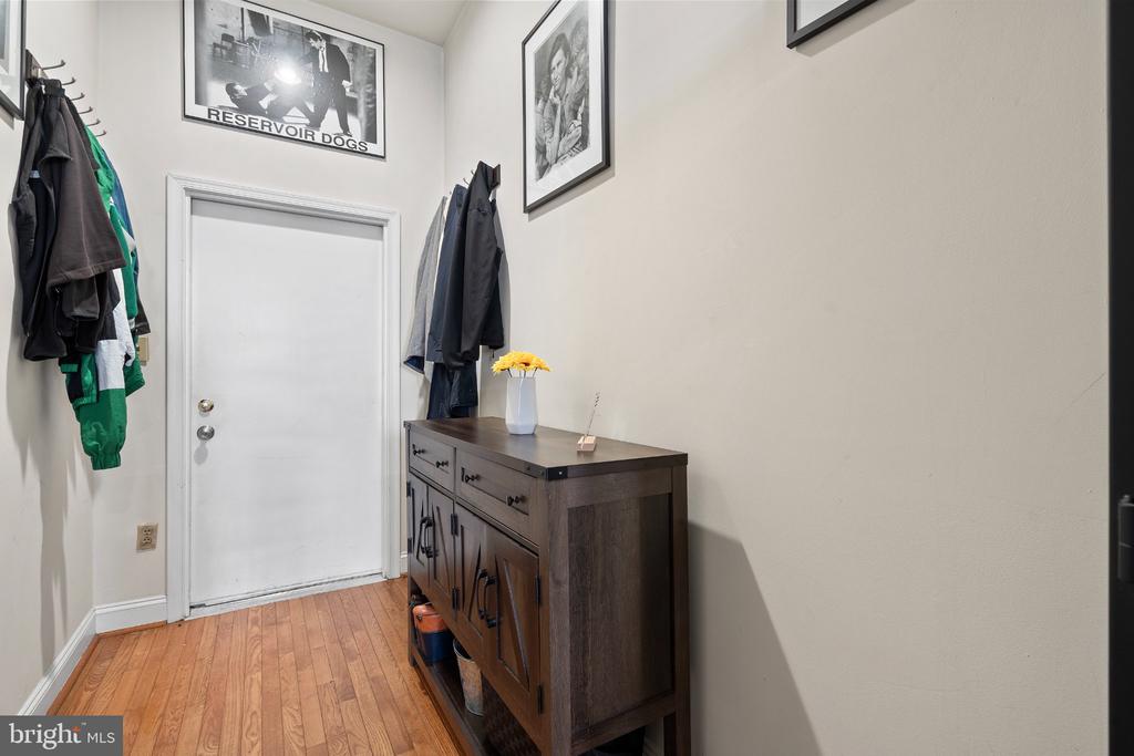 104 N 2ND STREET Unit: 204