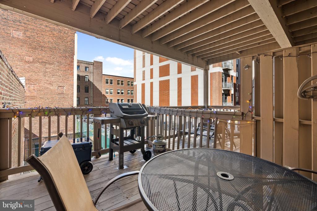104 N 2ND STREET Unit: 204