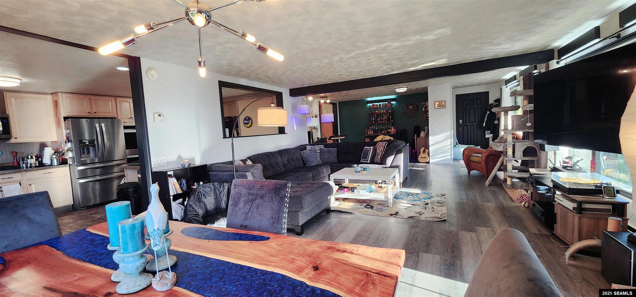 5526 Tongass Hwy.