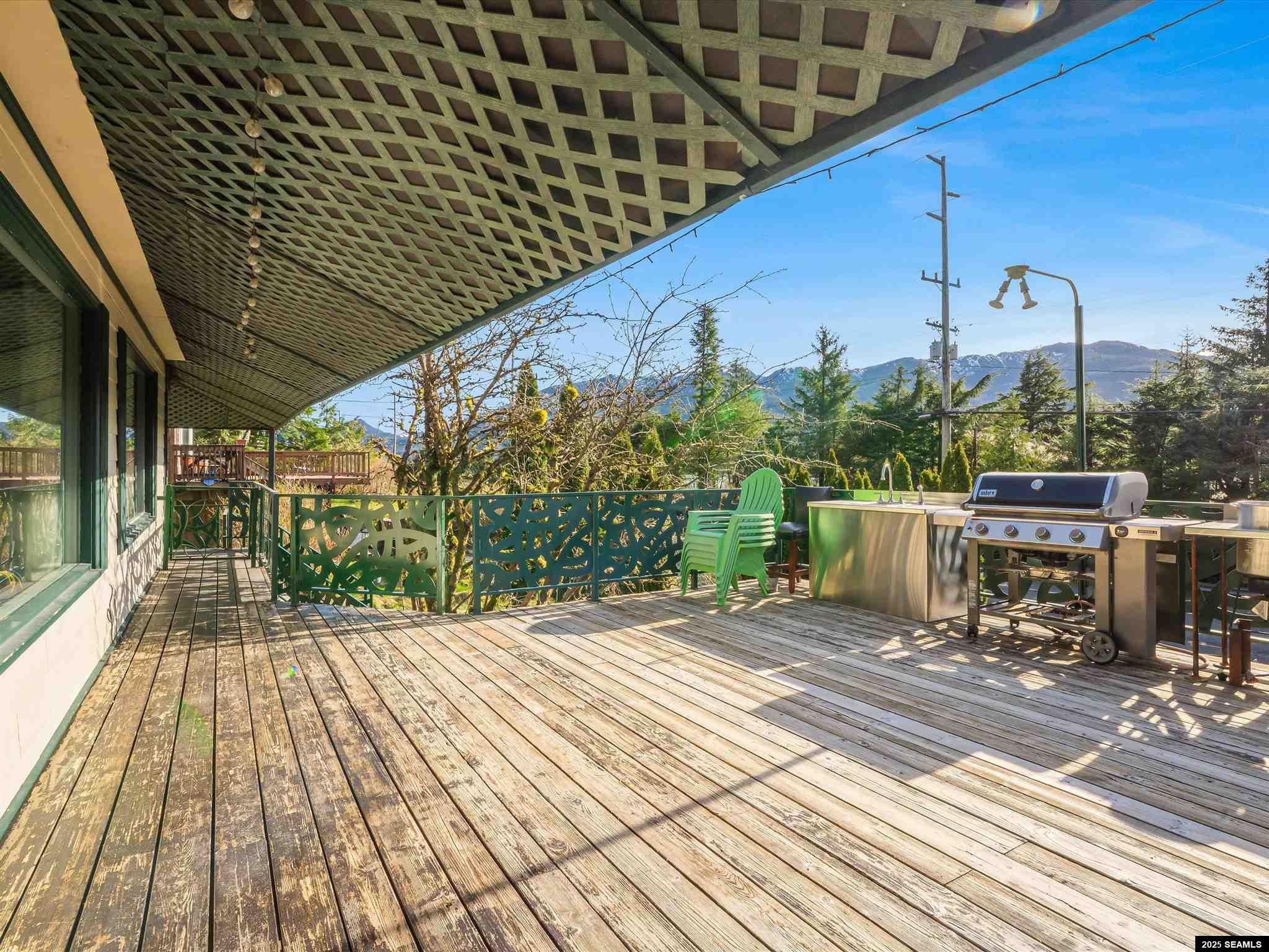 5526 Tongass Hwy.
