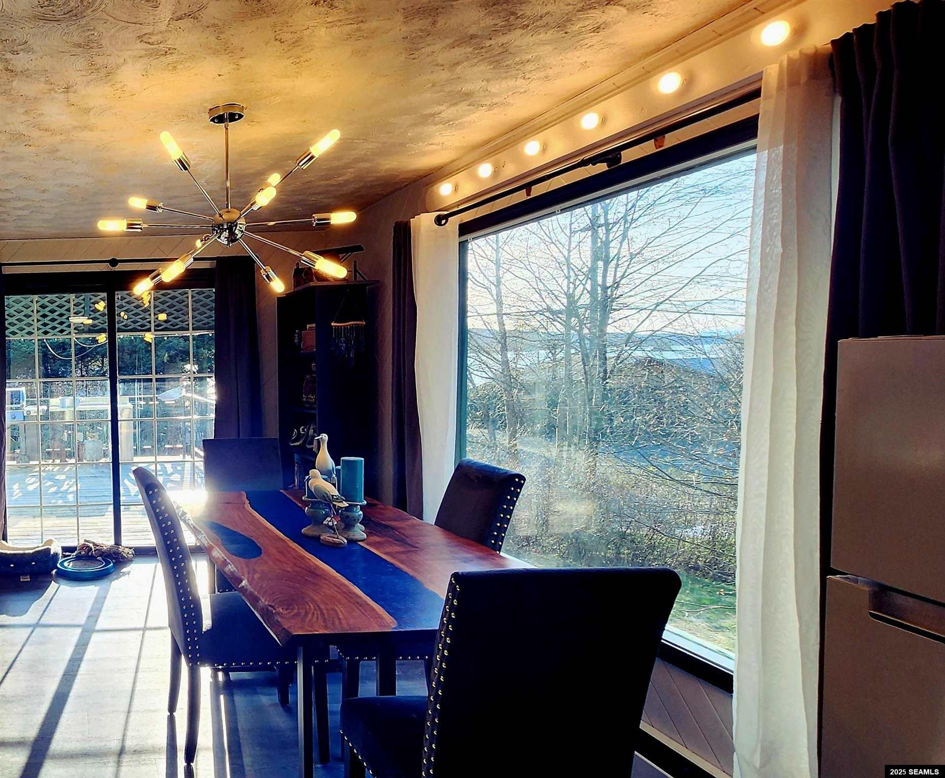 5526 Tongass Hwy.