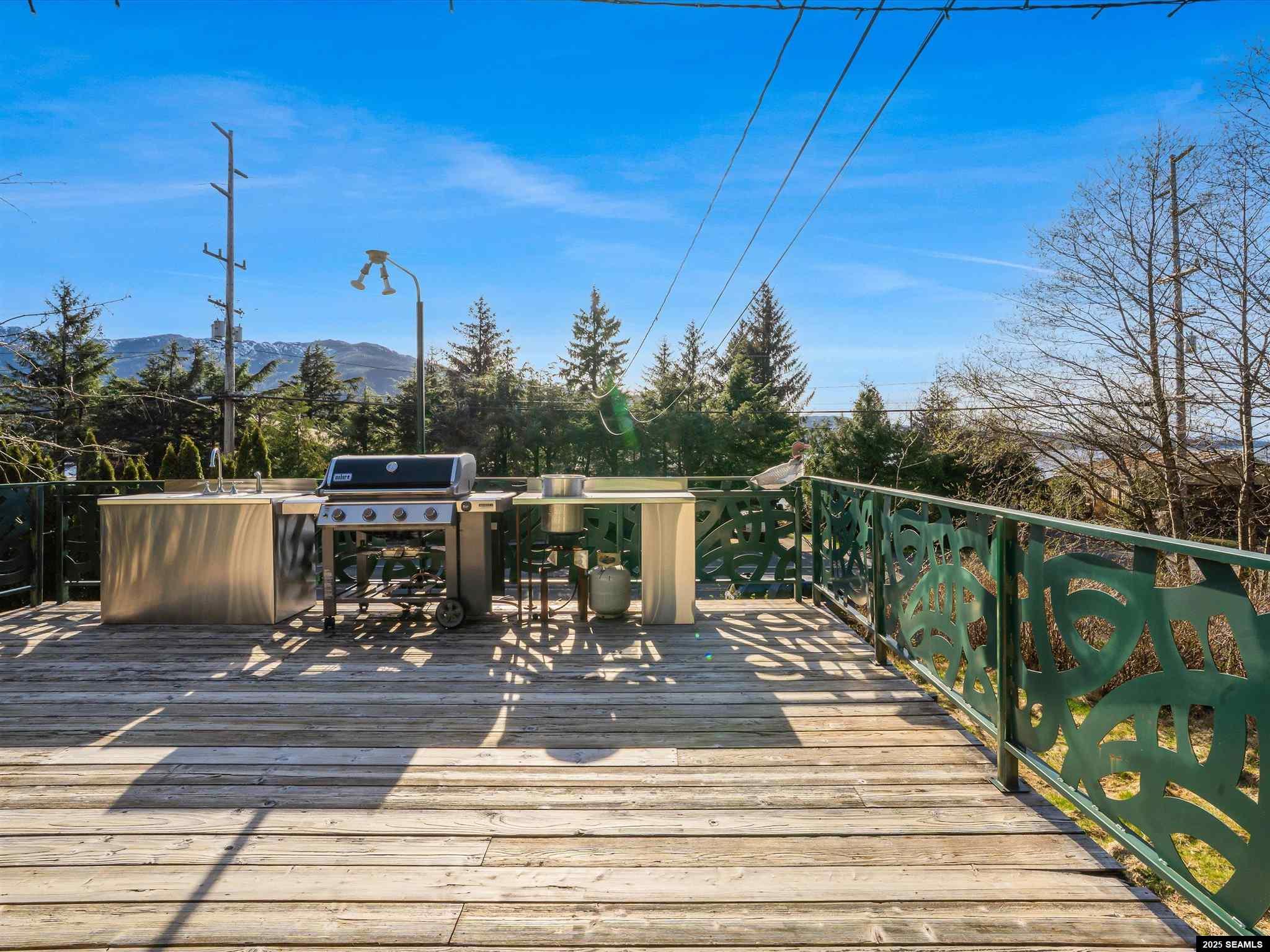 5526 Tongass Hwy.