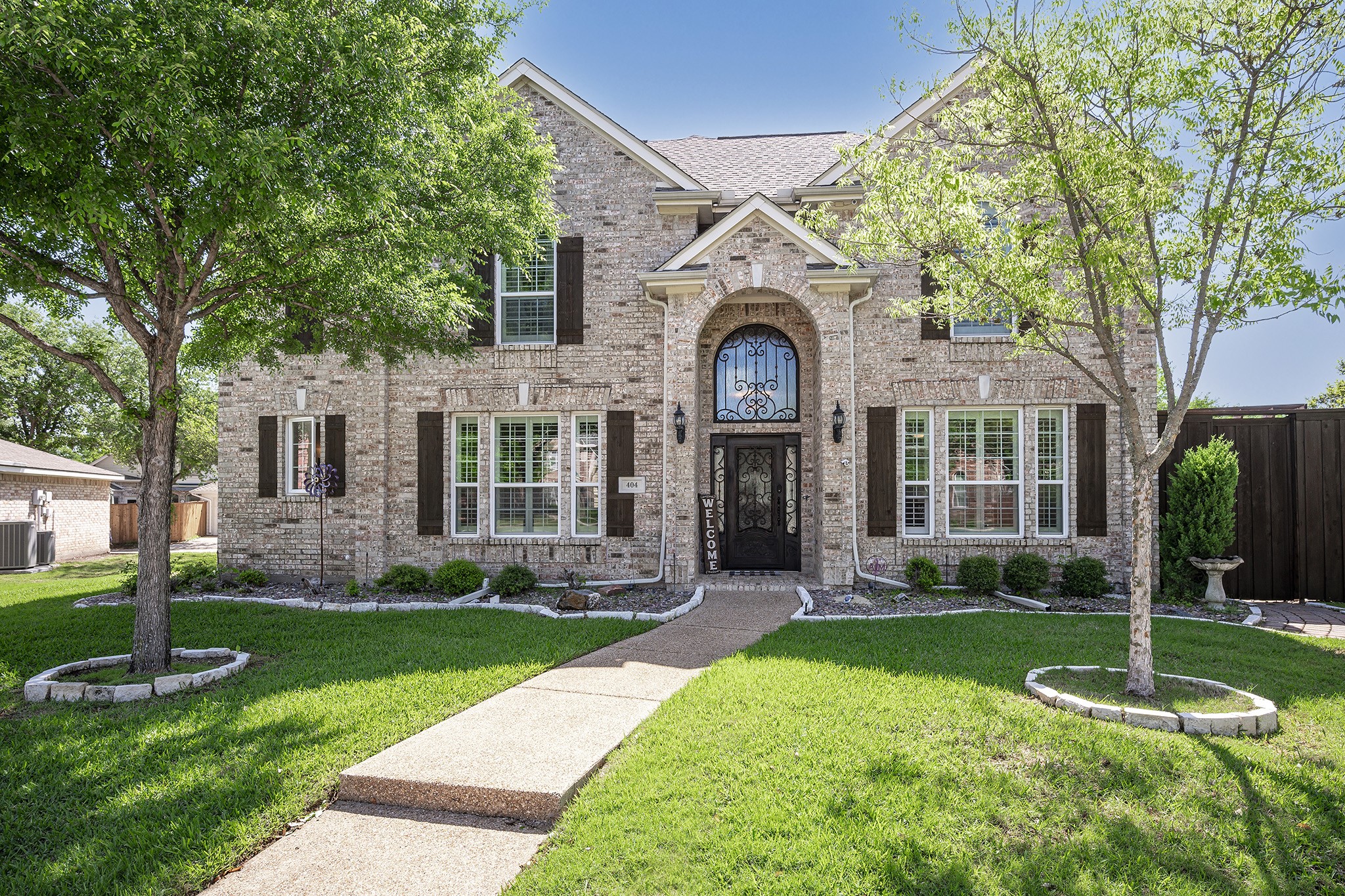 404 Graywood Court