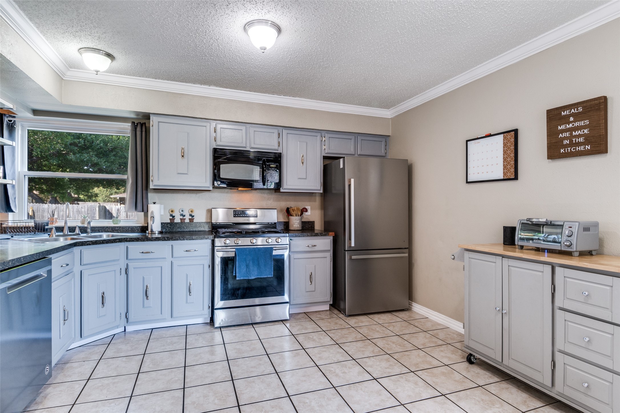 1103 Elk Grove