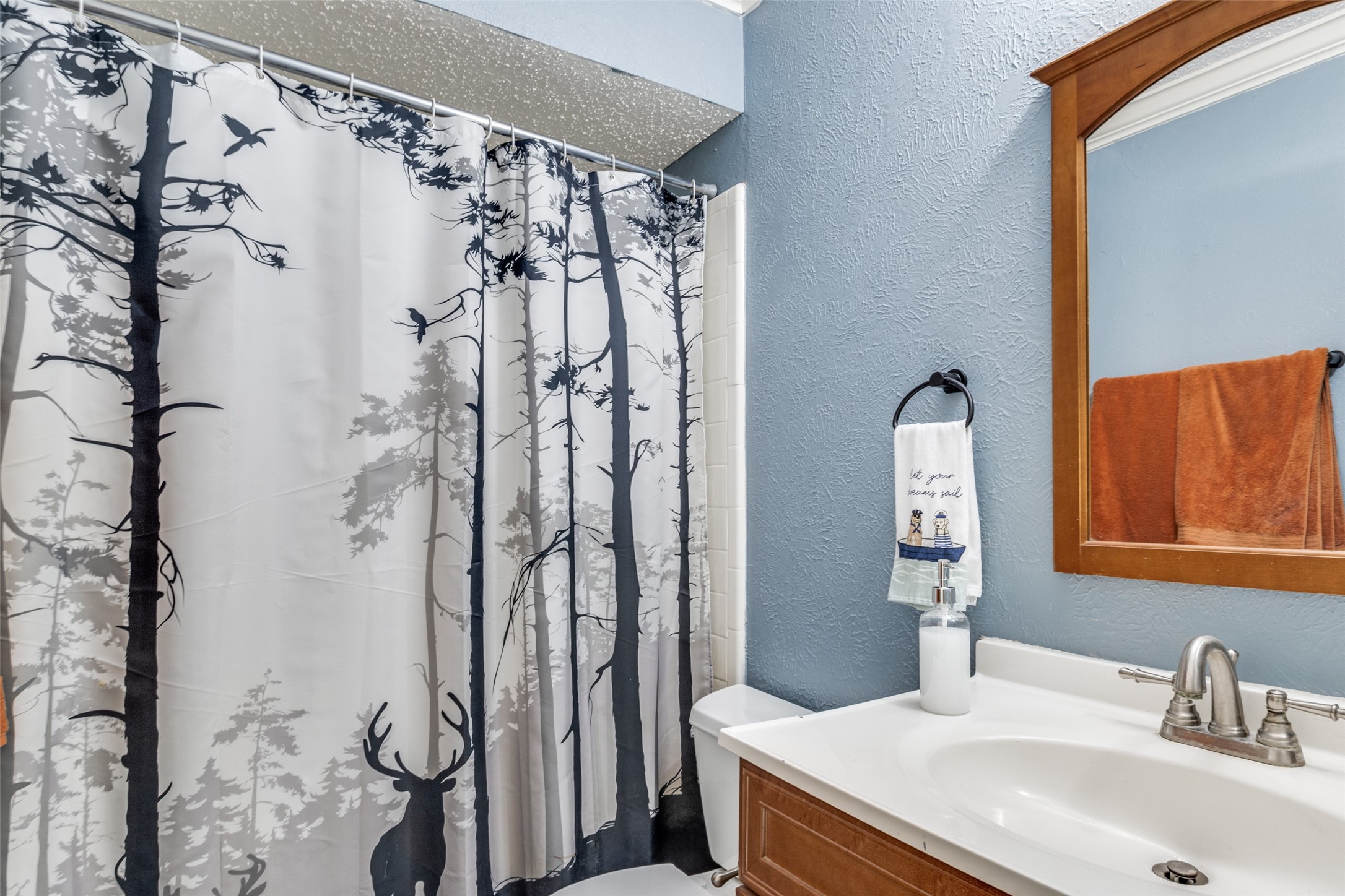 1103 Elk Grove