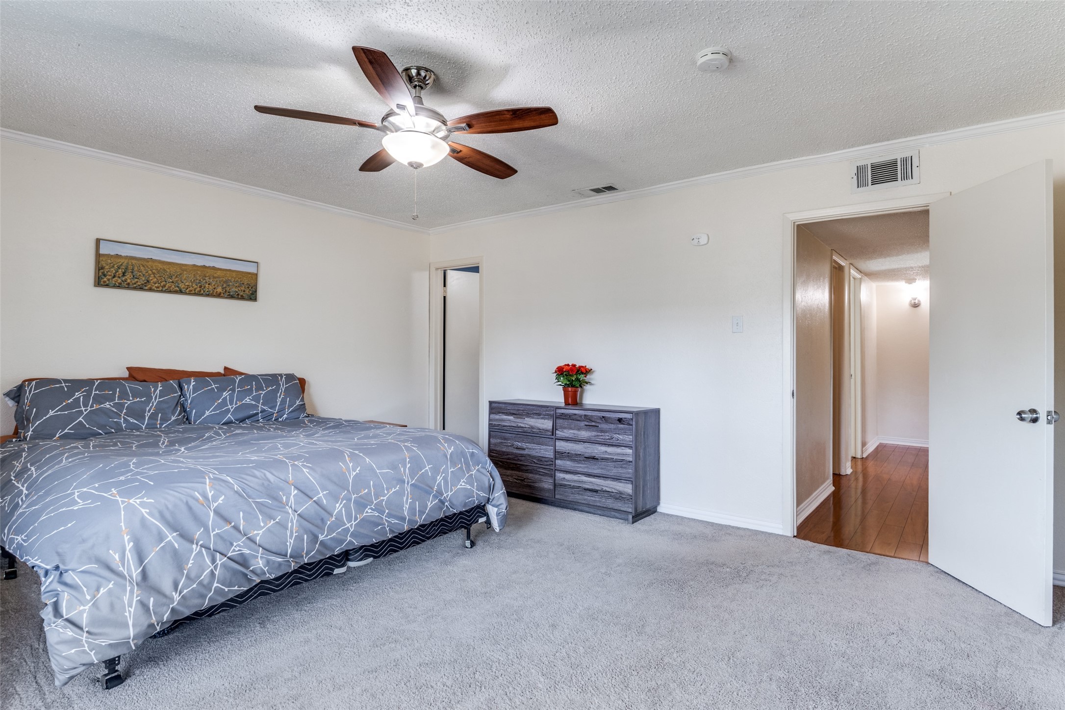 1103 Elk Grove