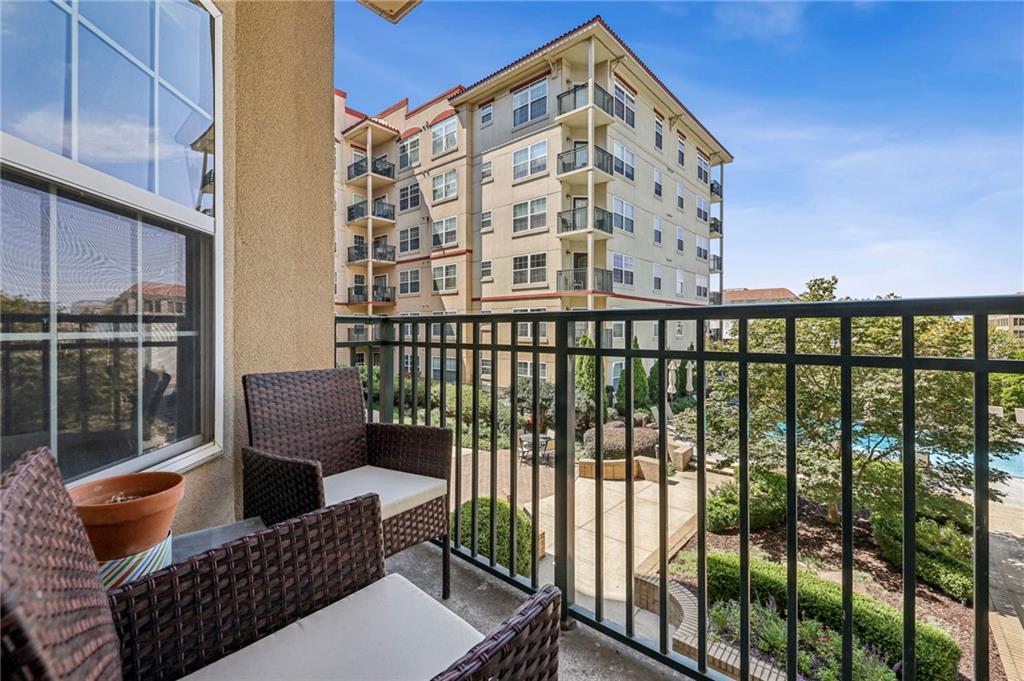 230 E Ponce De Leon Avenue Unit 221