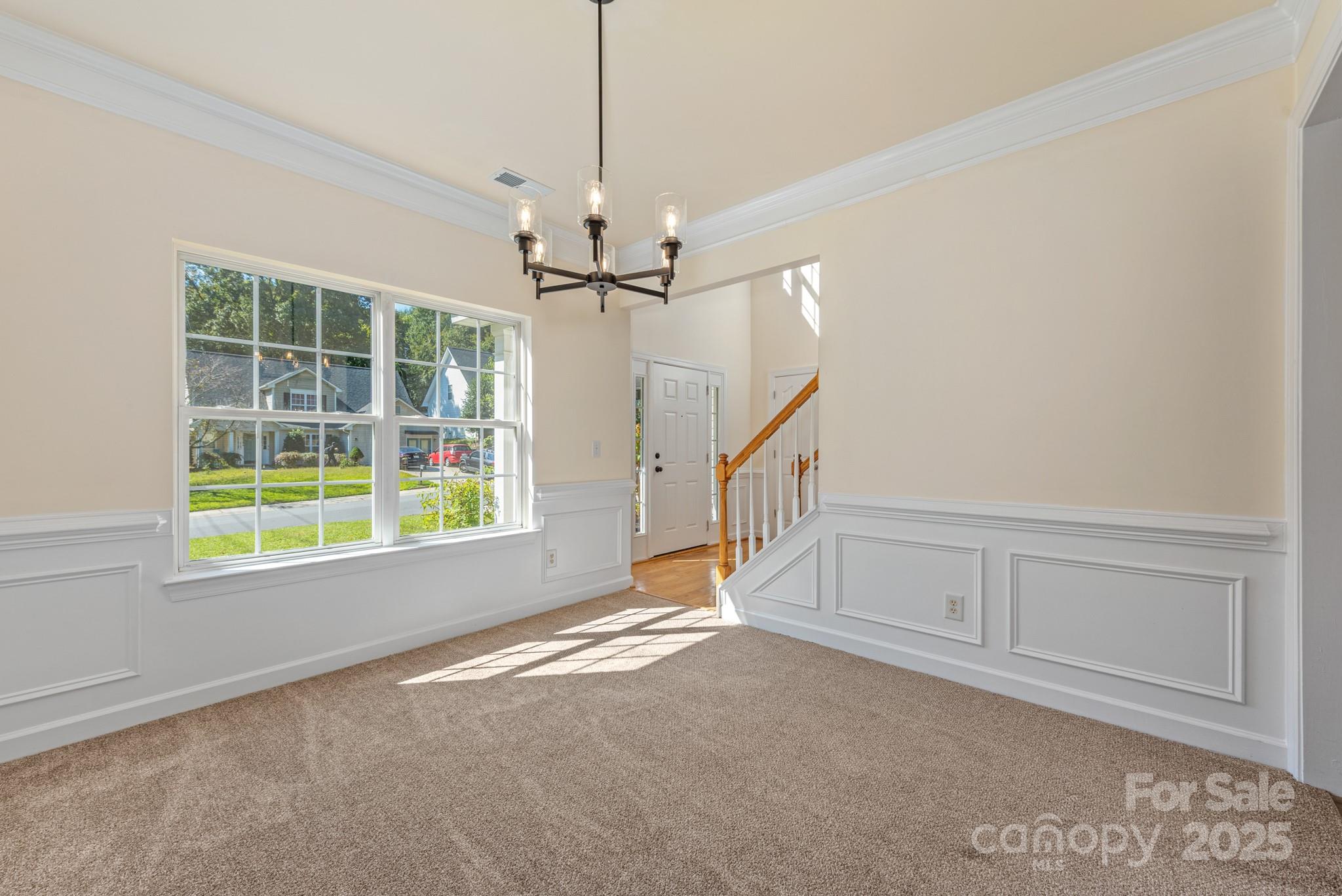 406 Riverglen Drive NW