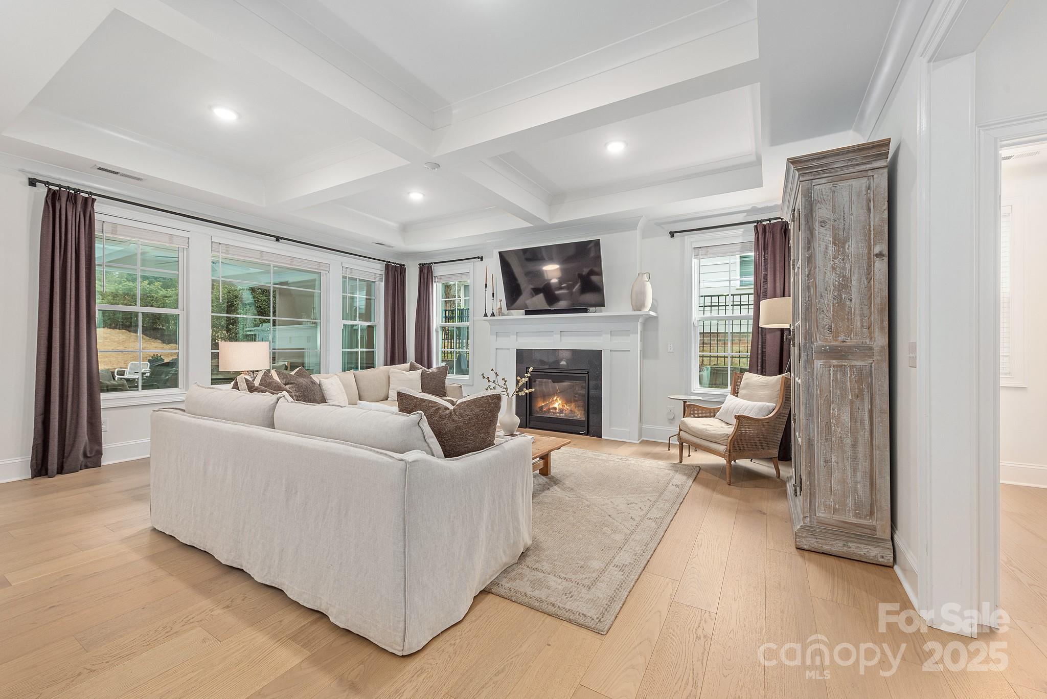 6931 Providence Lane W