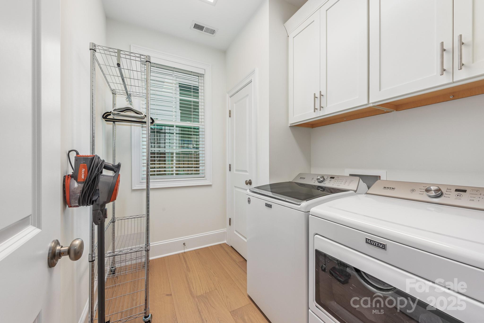 6931 Providence Lane W