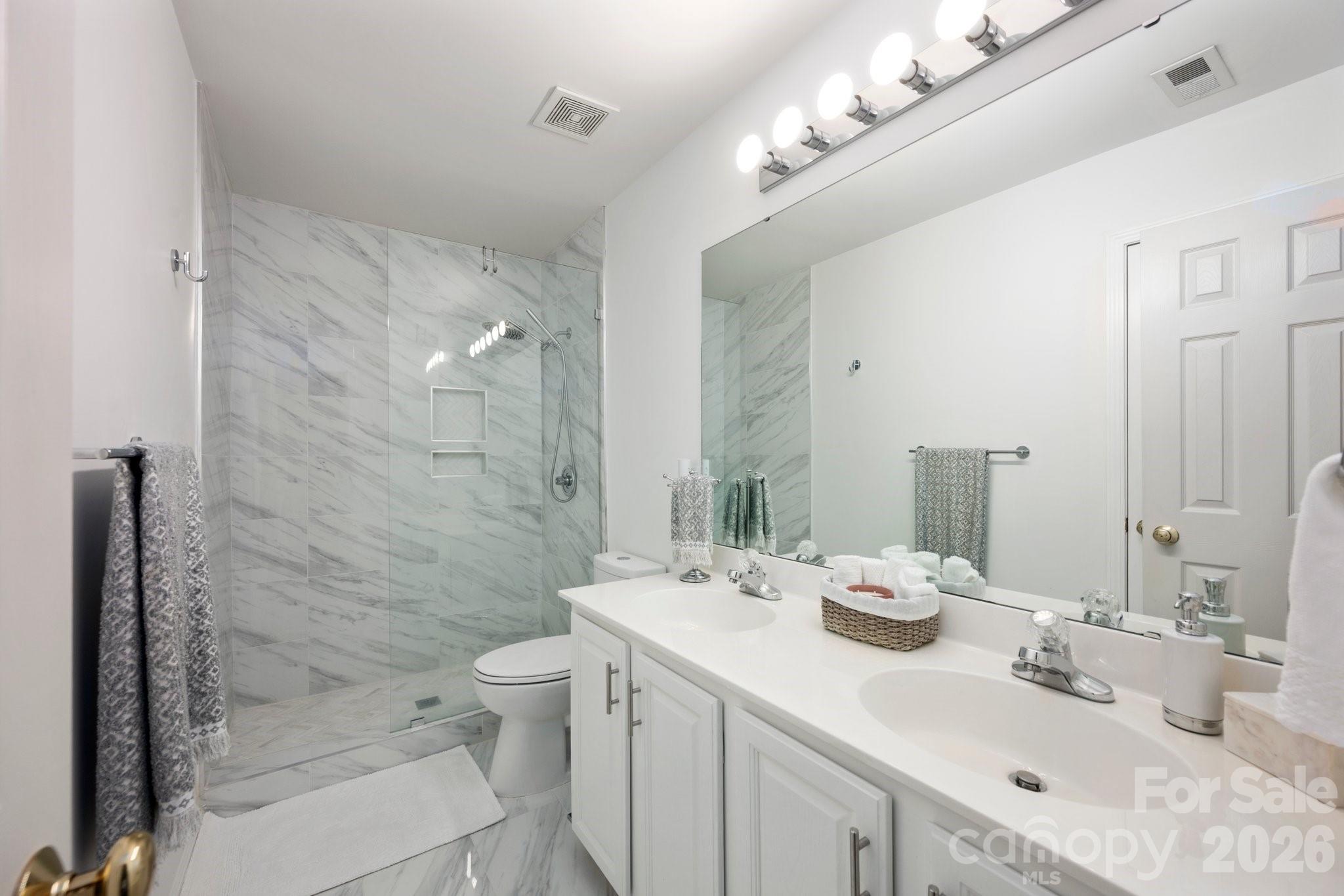 5005 Chestnut Knoll Lane