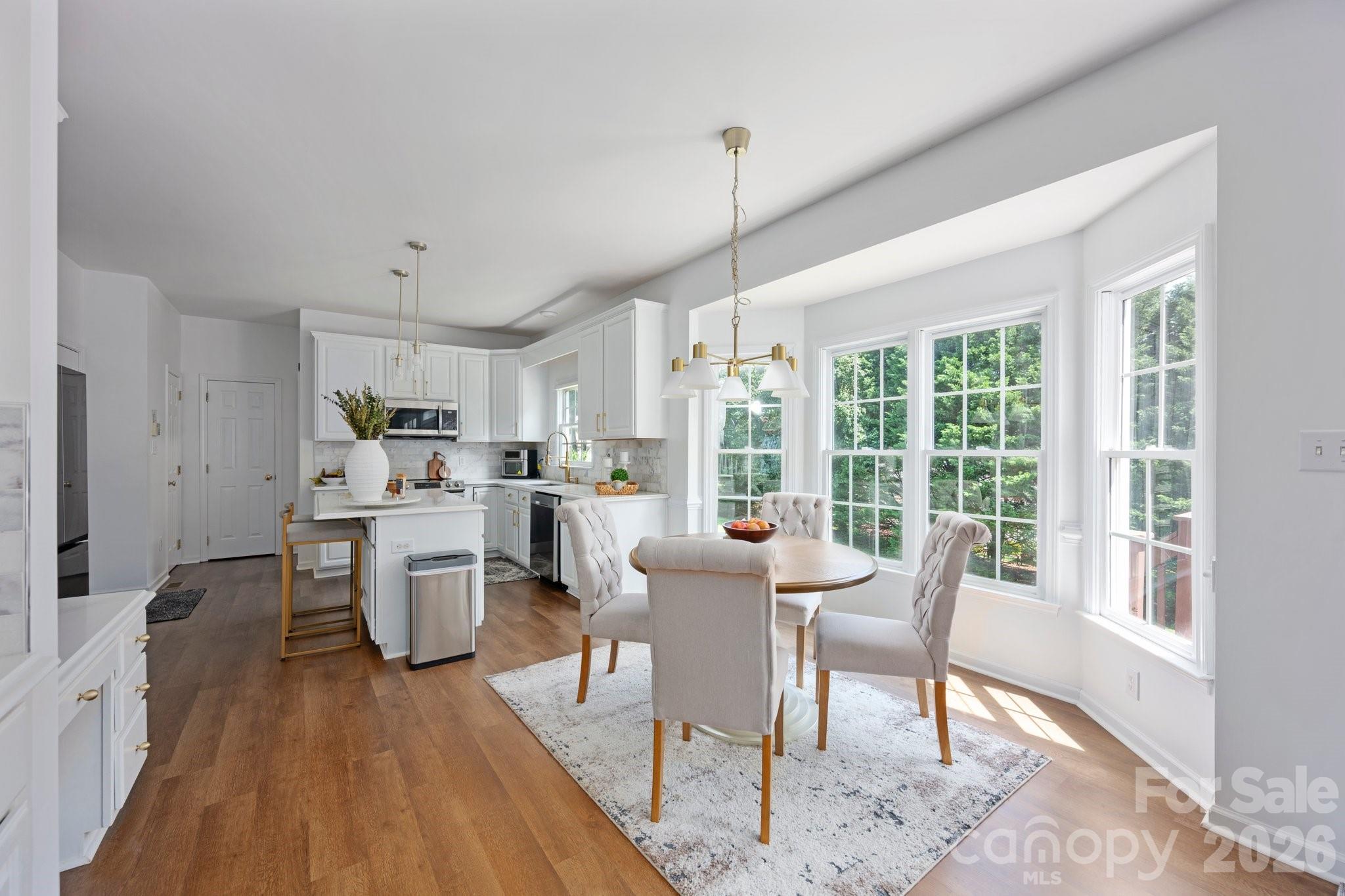 5005 Chestnut Knoll Lane