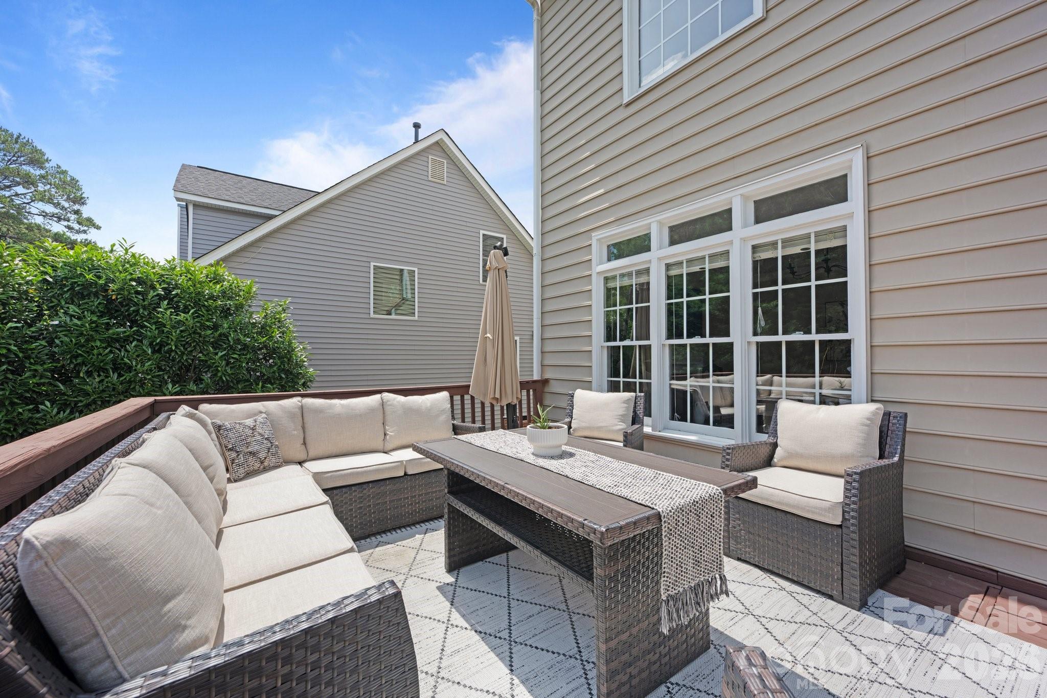 5005 Chestnut Knoll Lane