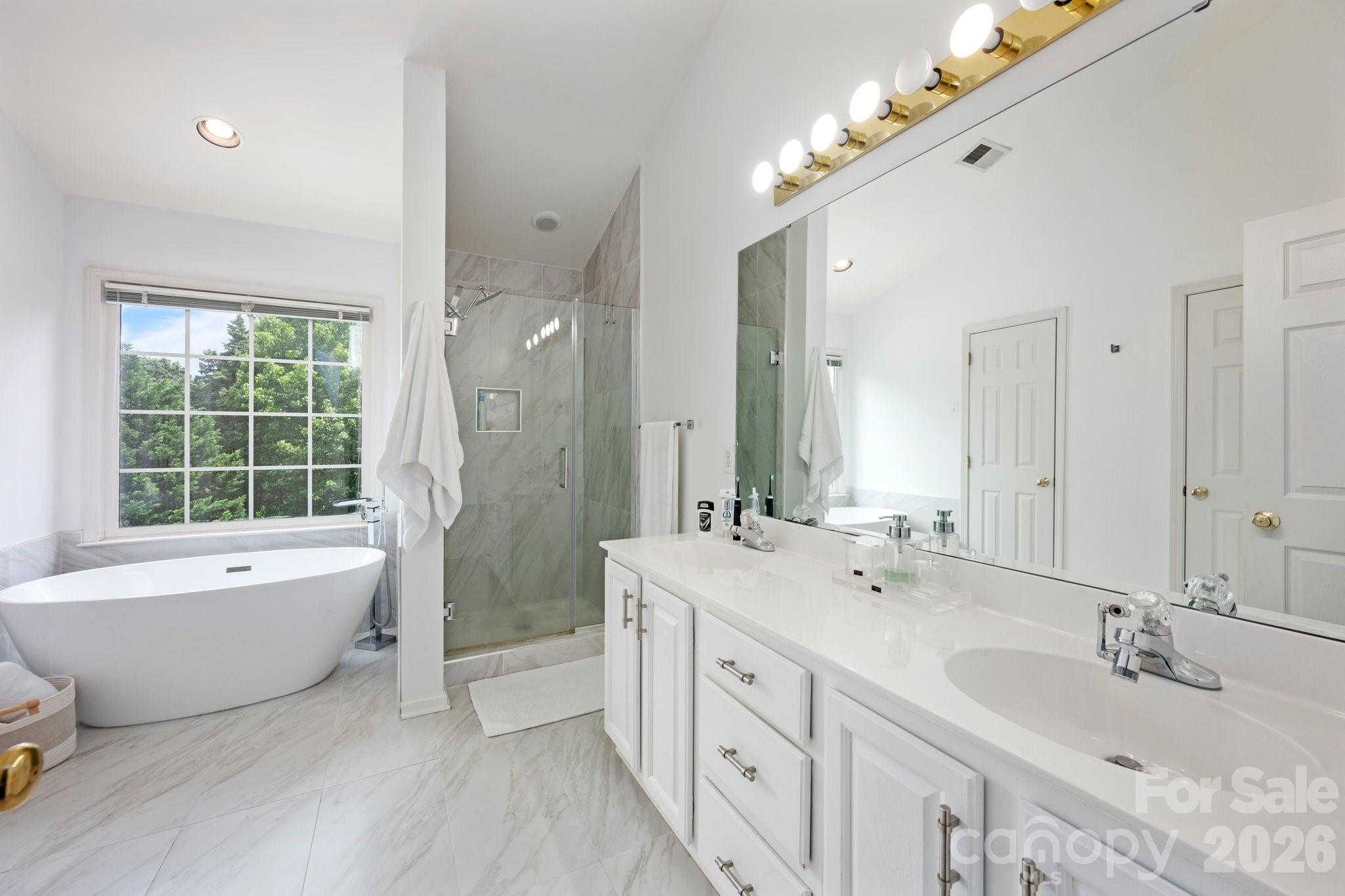 5005 Chestnut Knoll Lane