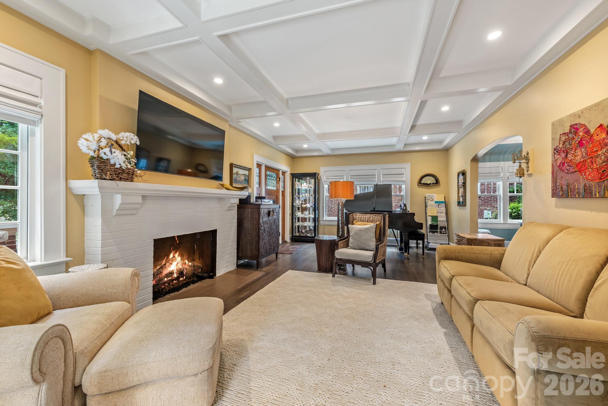2601 E 5th Street