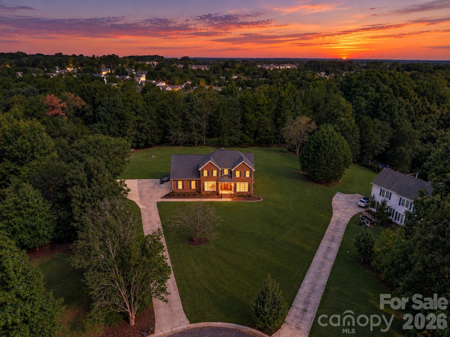 16506 Whispering Oaks Lane