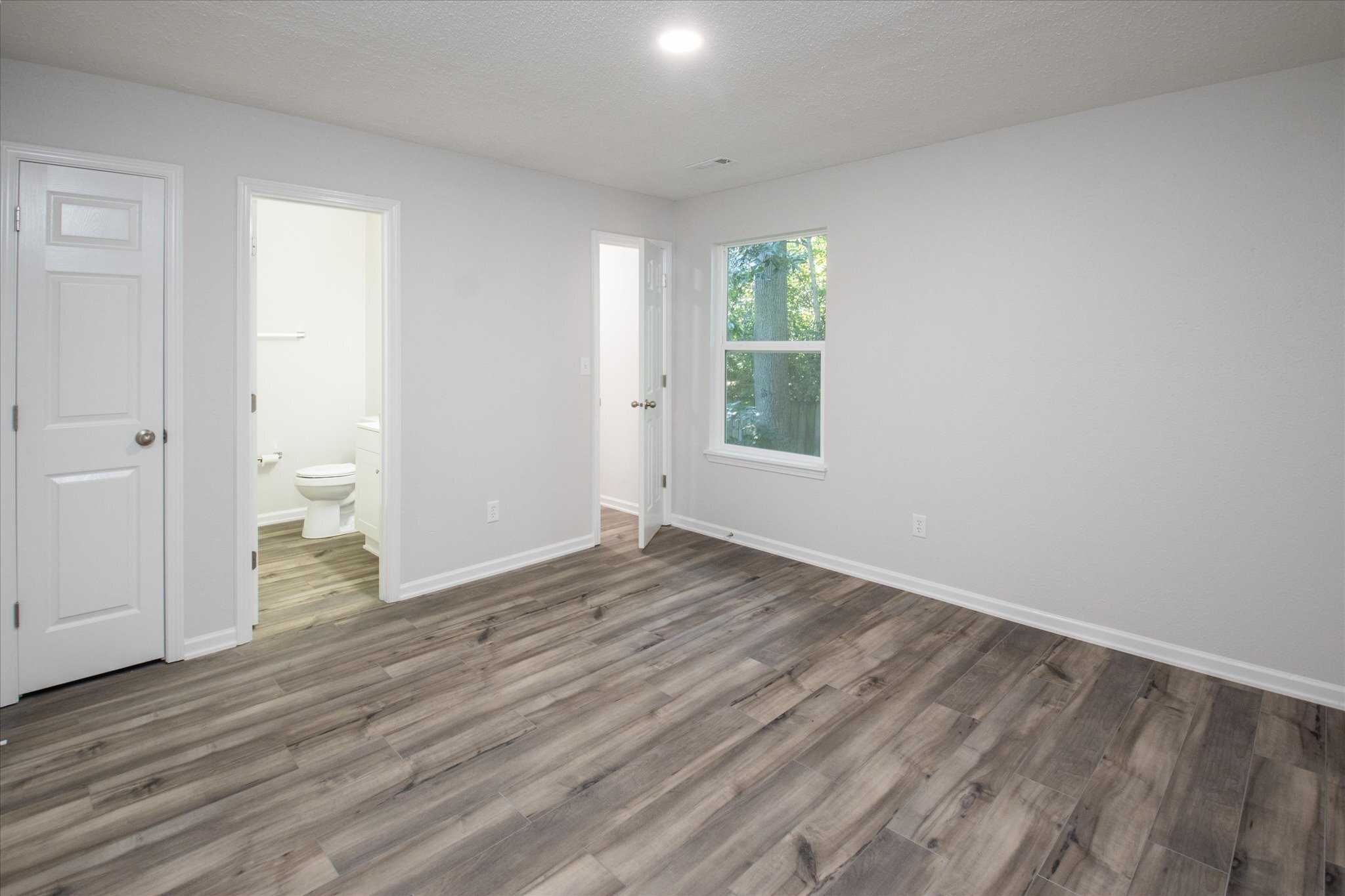 7011 Moon Court