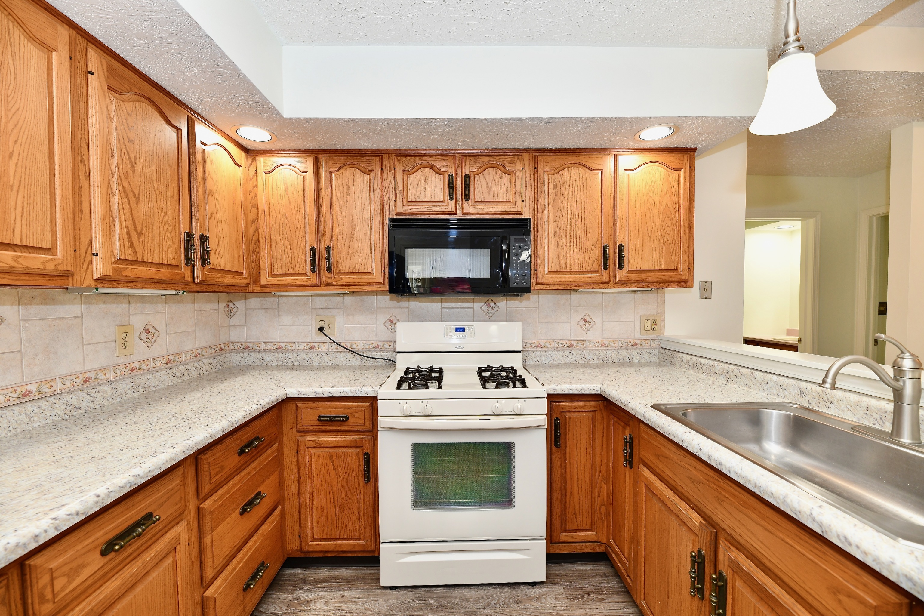 9506 Cadbury Circle