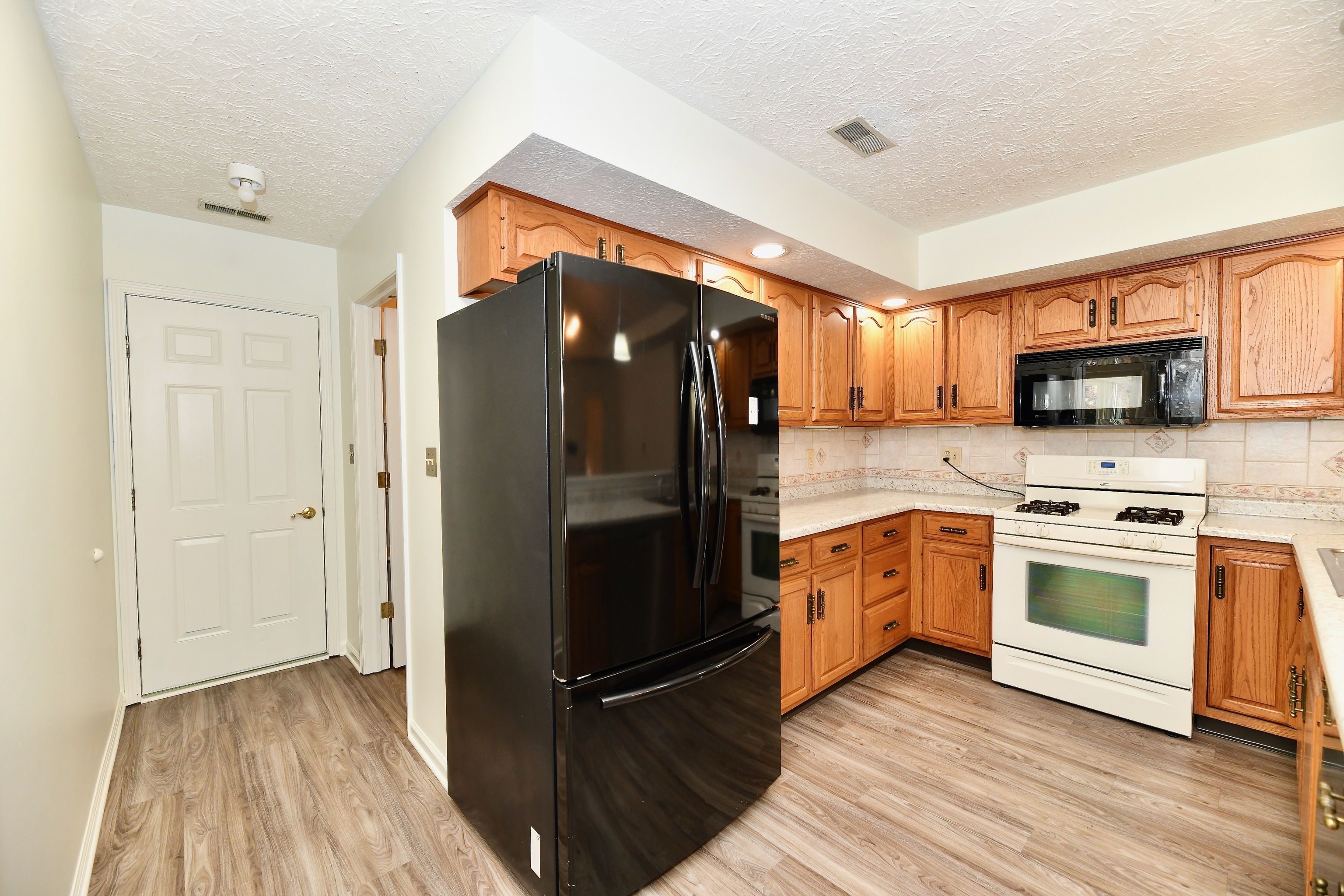 9506 Cadbury Circle
