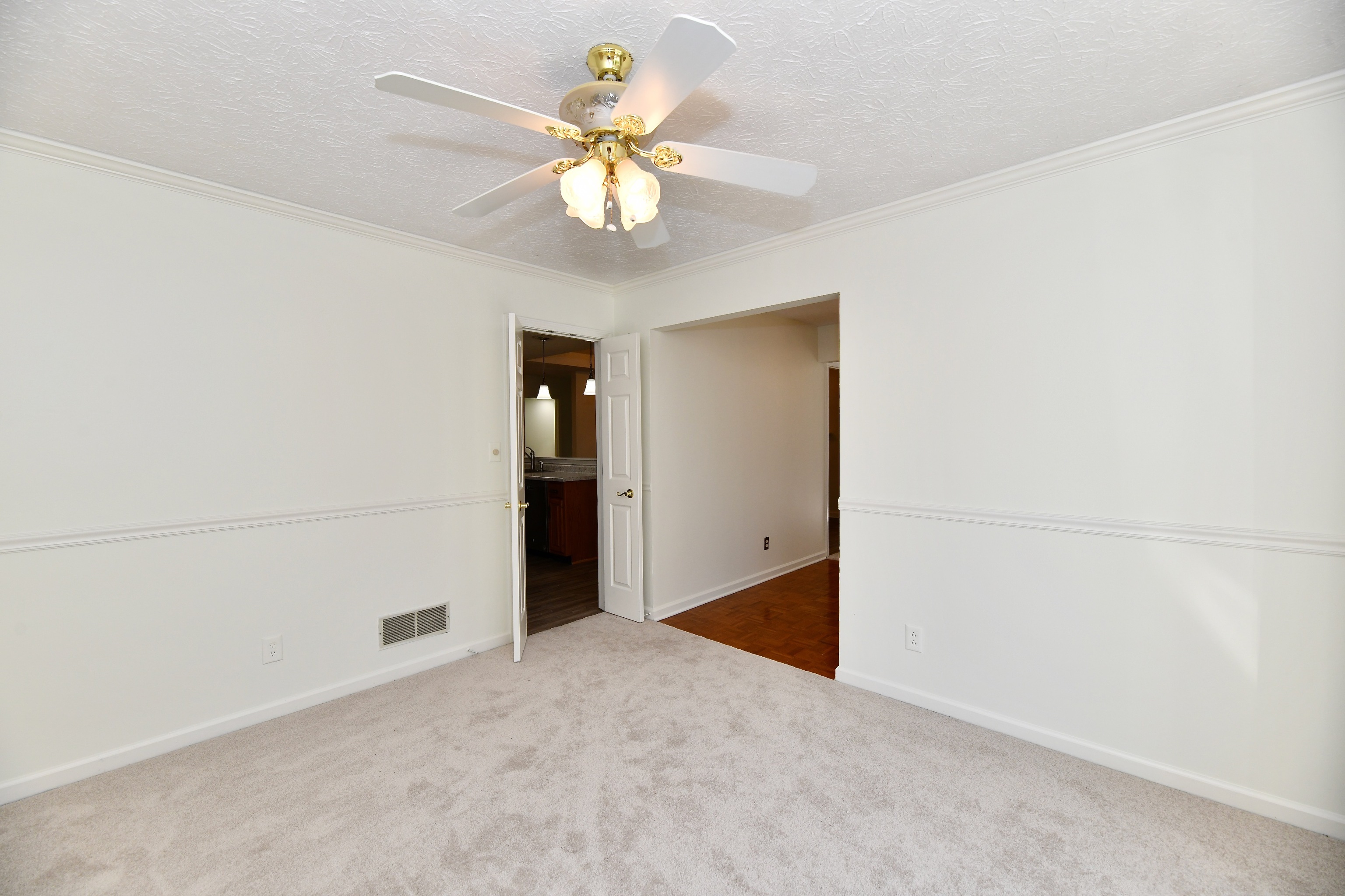 9506 Cadbury Circle