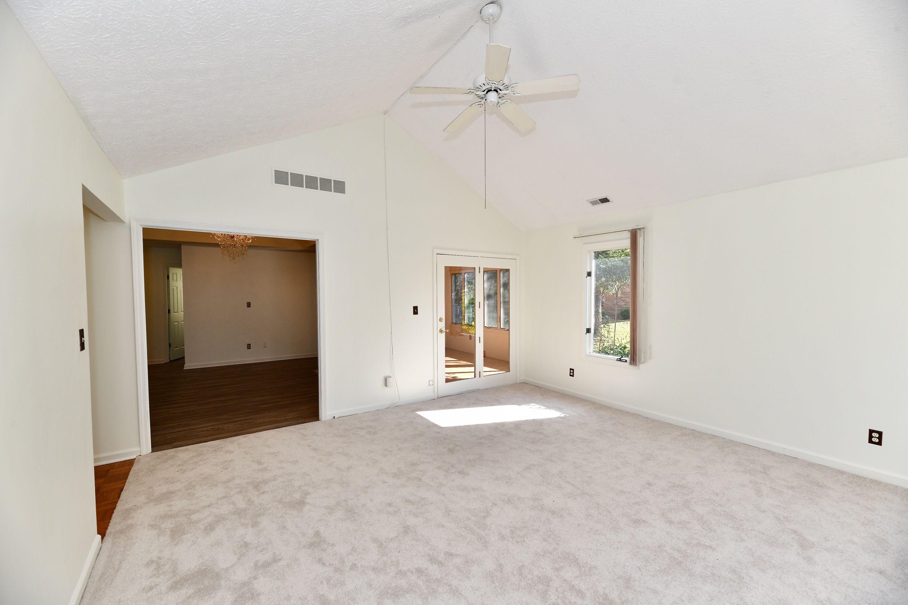 9506 Cadbury Circle