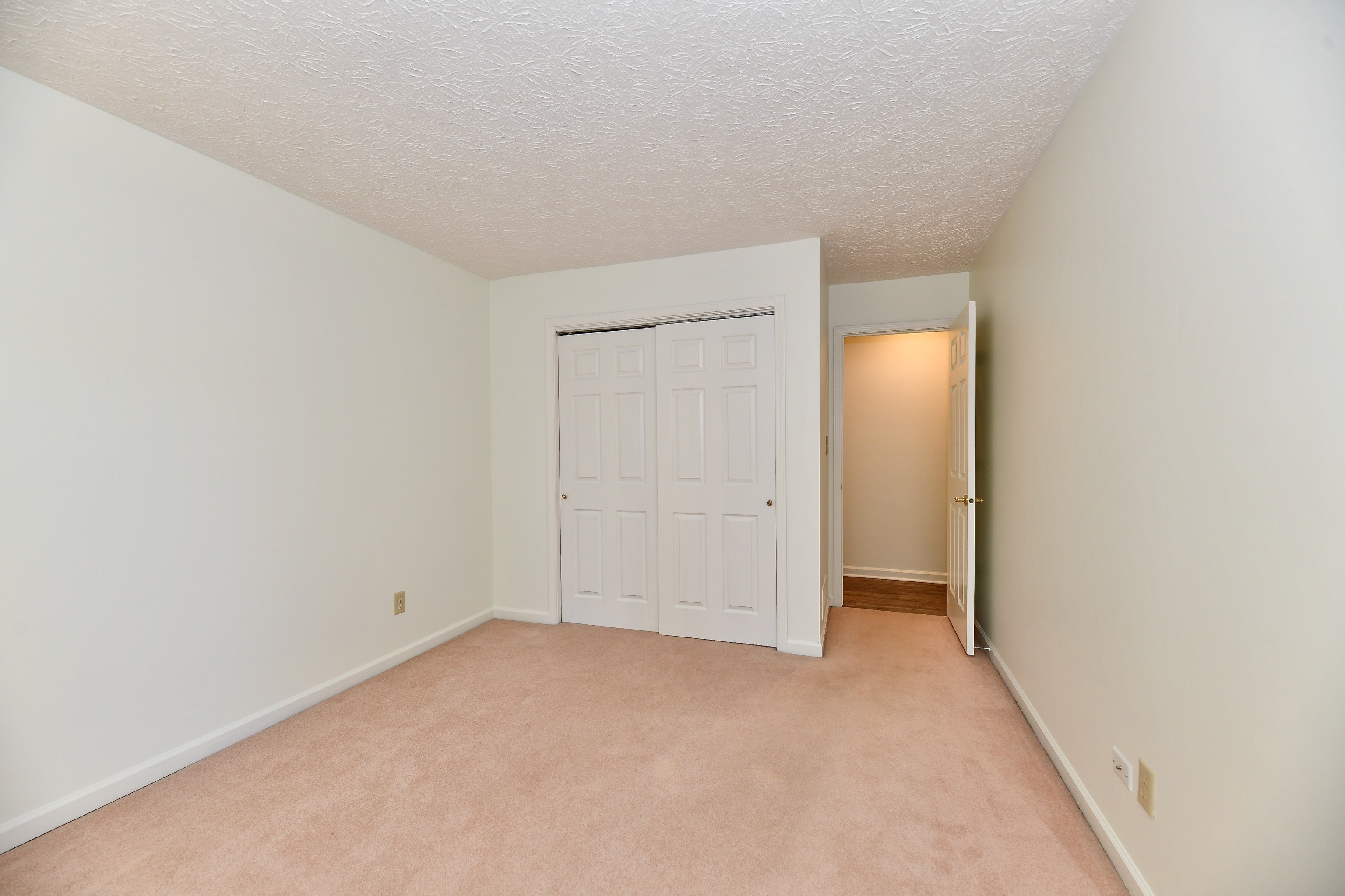 9506 Cadbury Circle