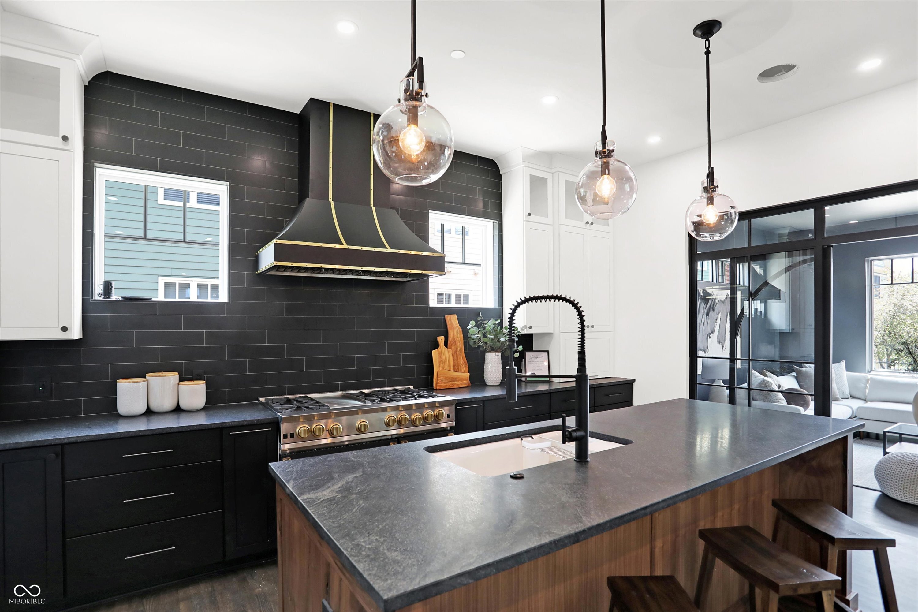 725 N Cleveland Street Unit: C