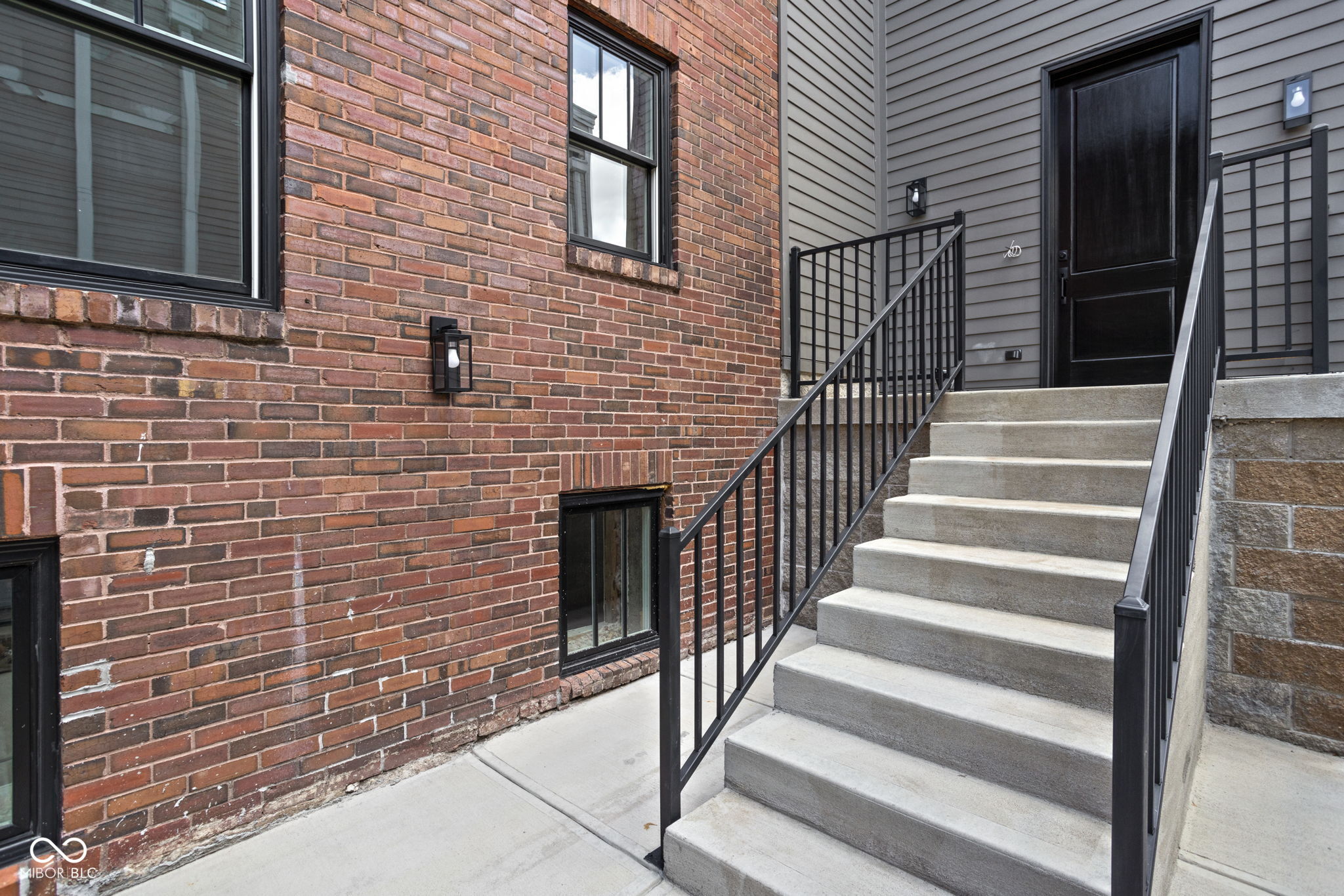 725 N Cleveland Street Unit: C