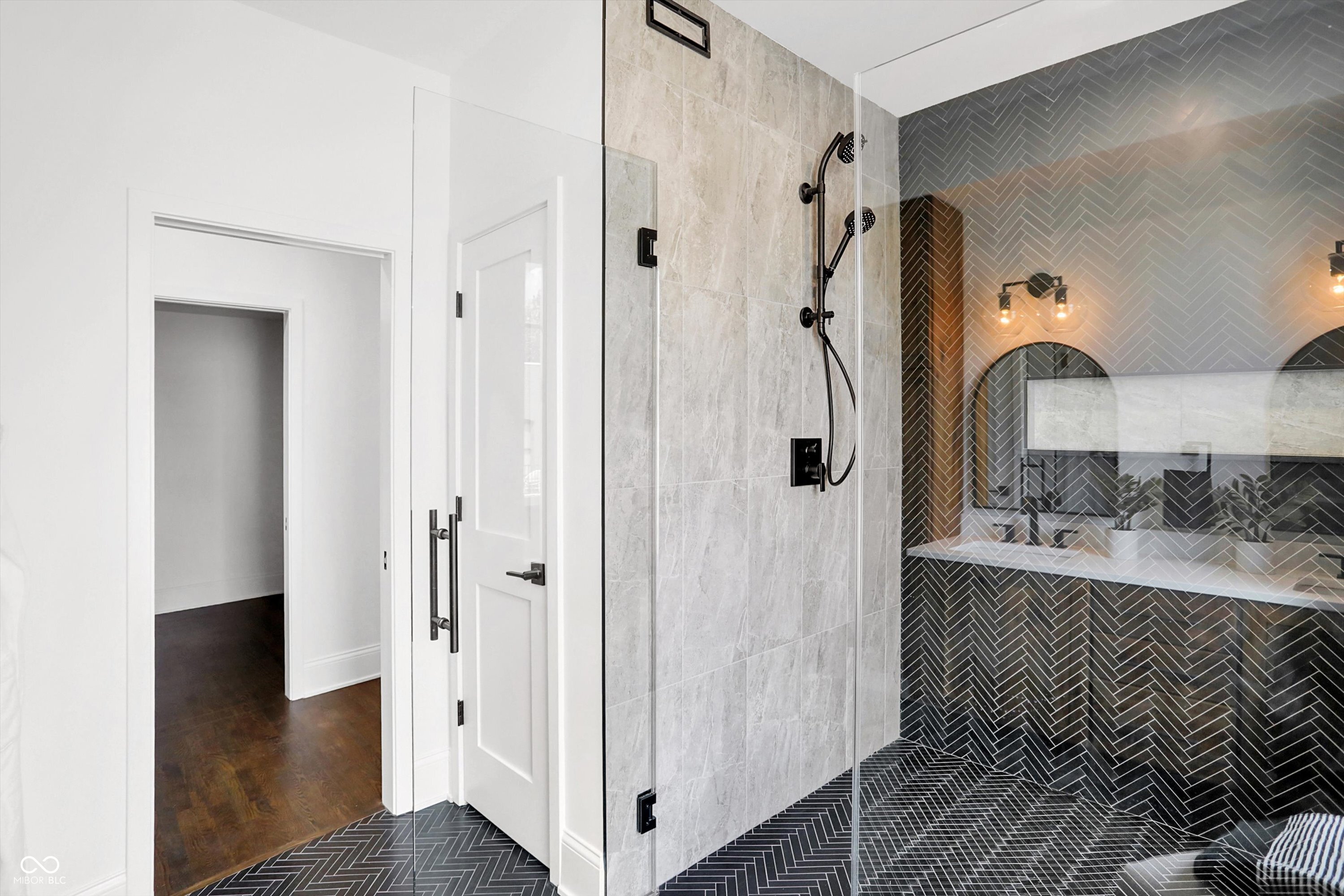 725 N Cleveland Street Unit: C