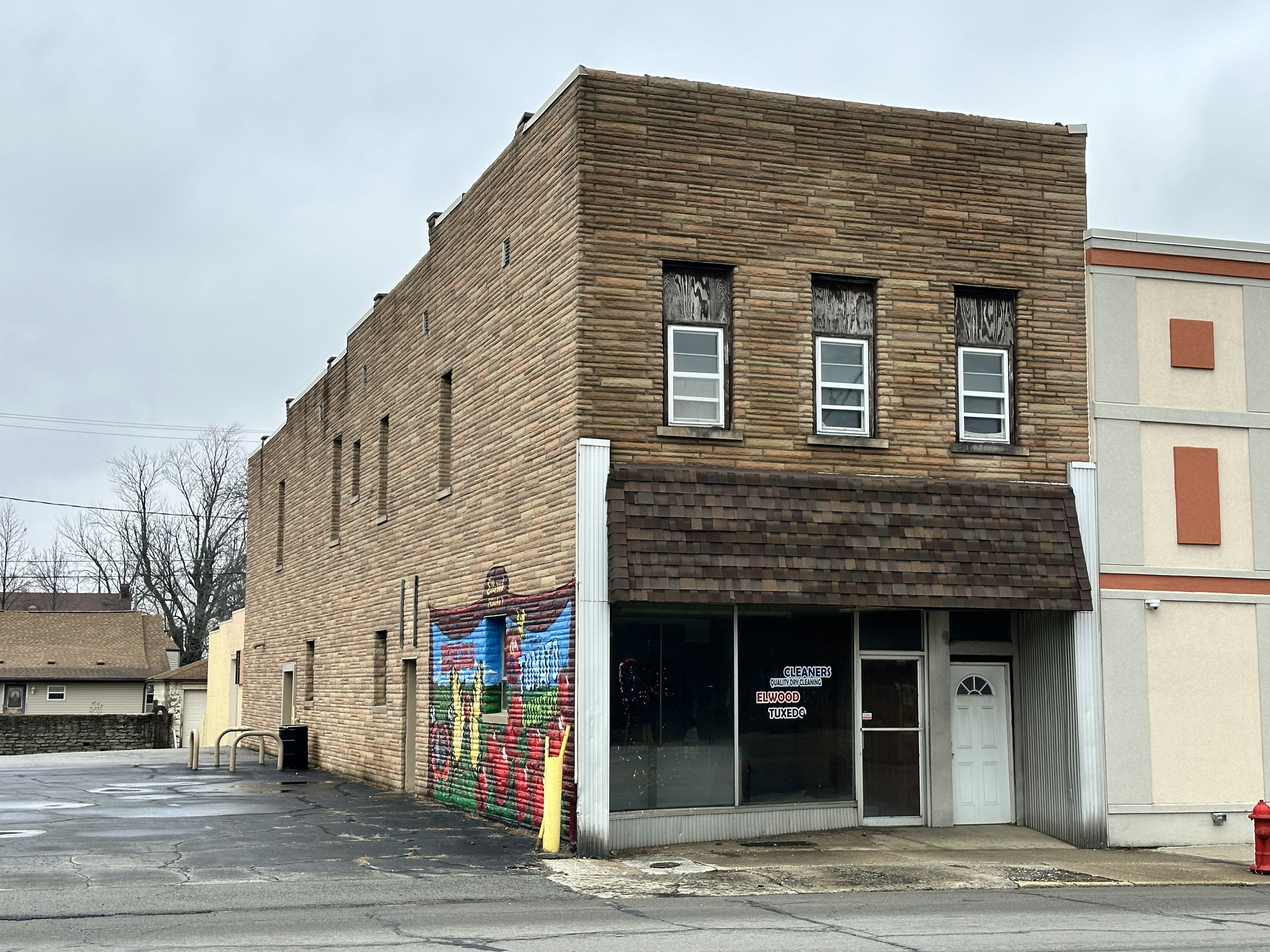 1516 Main Street