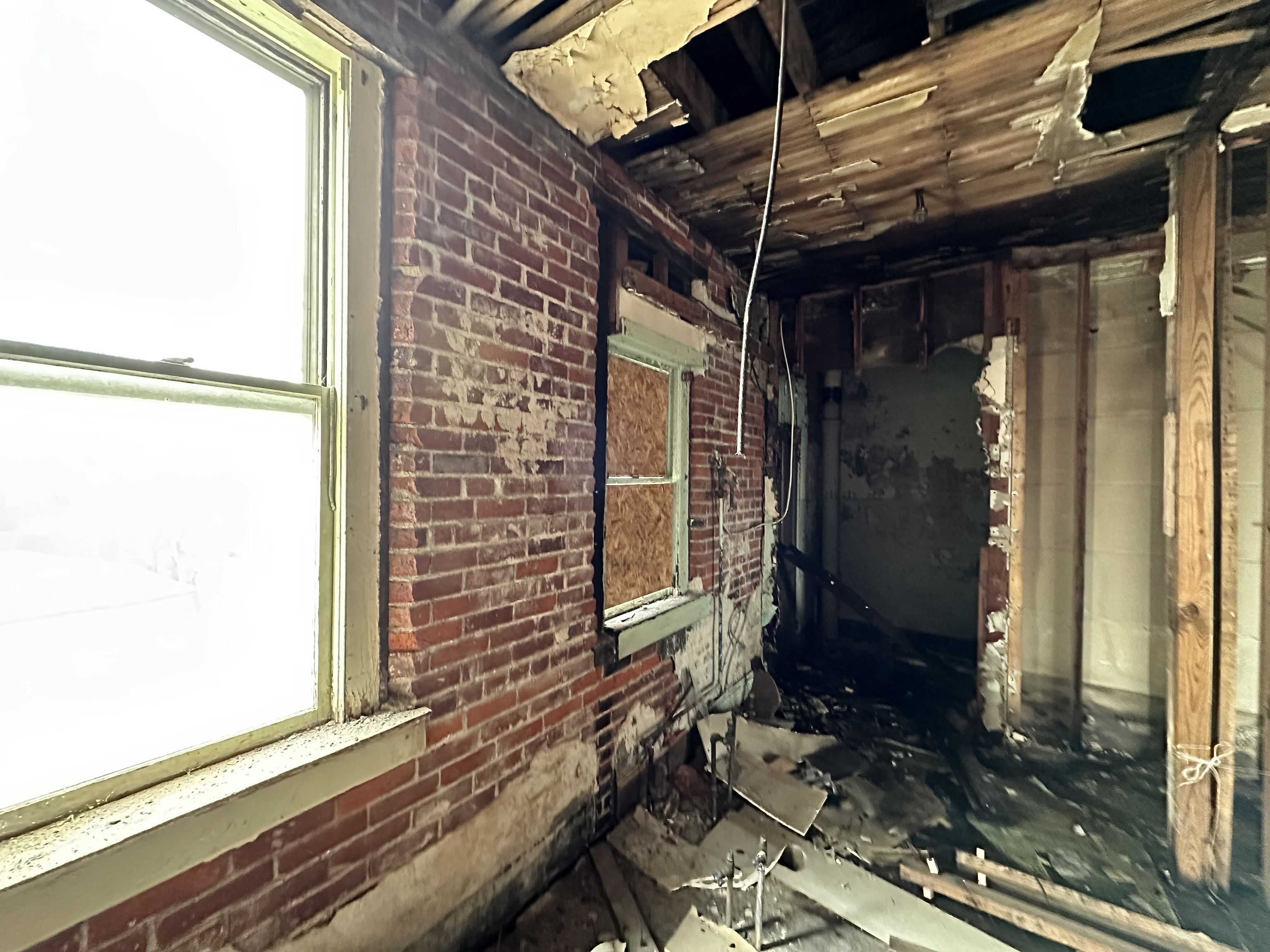 1516 Main Street