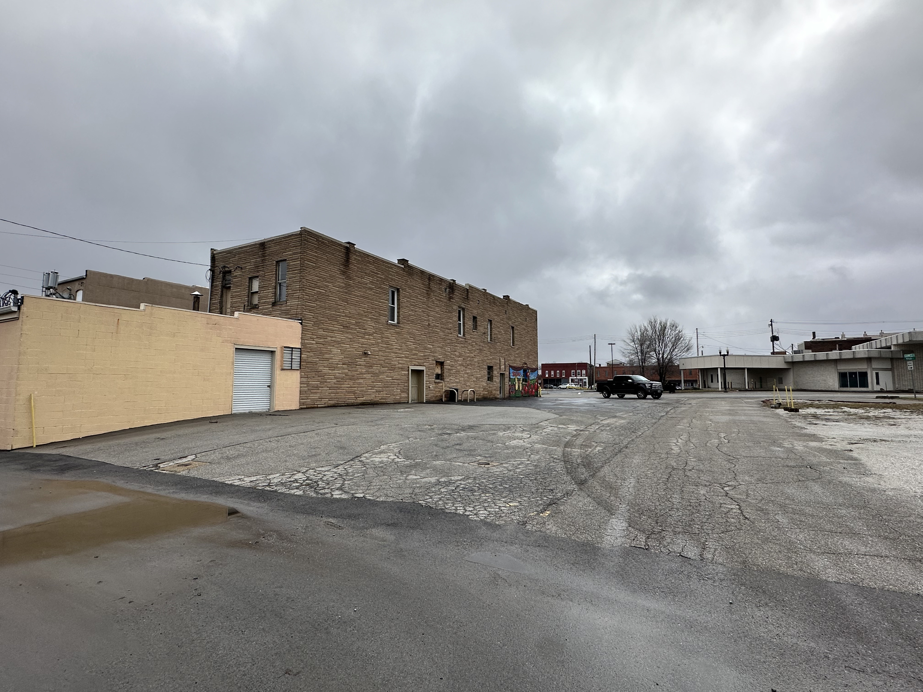 1516 Main Street