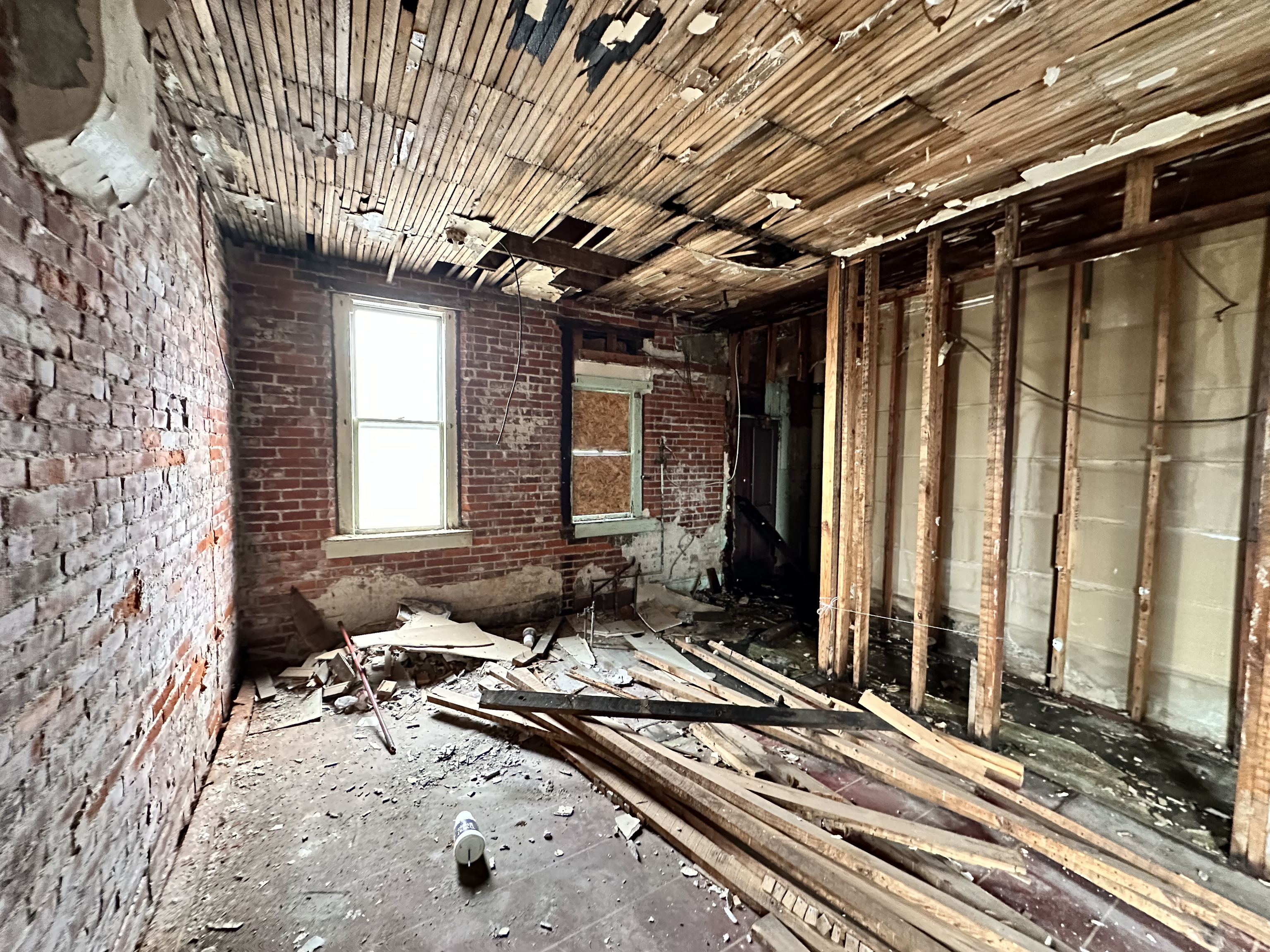 1516 Main Street
