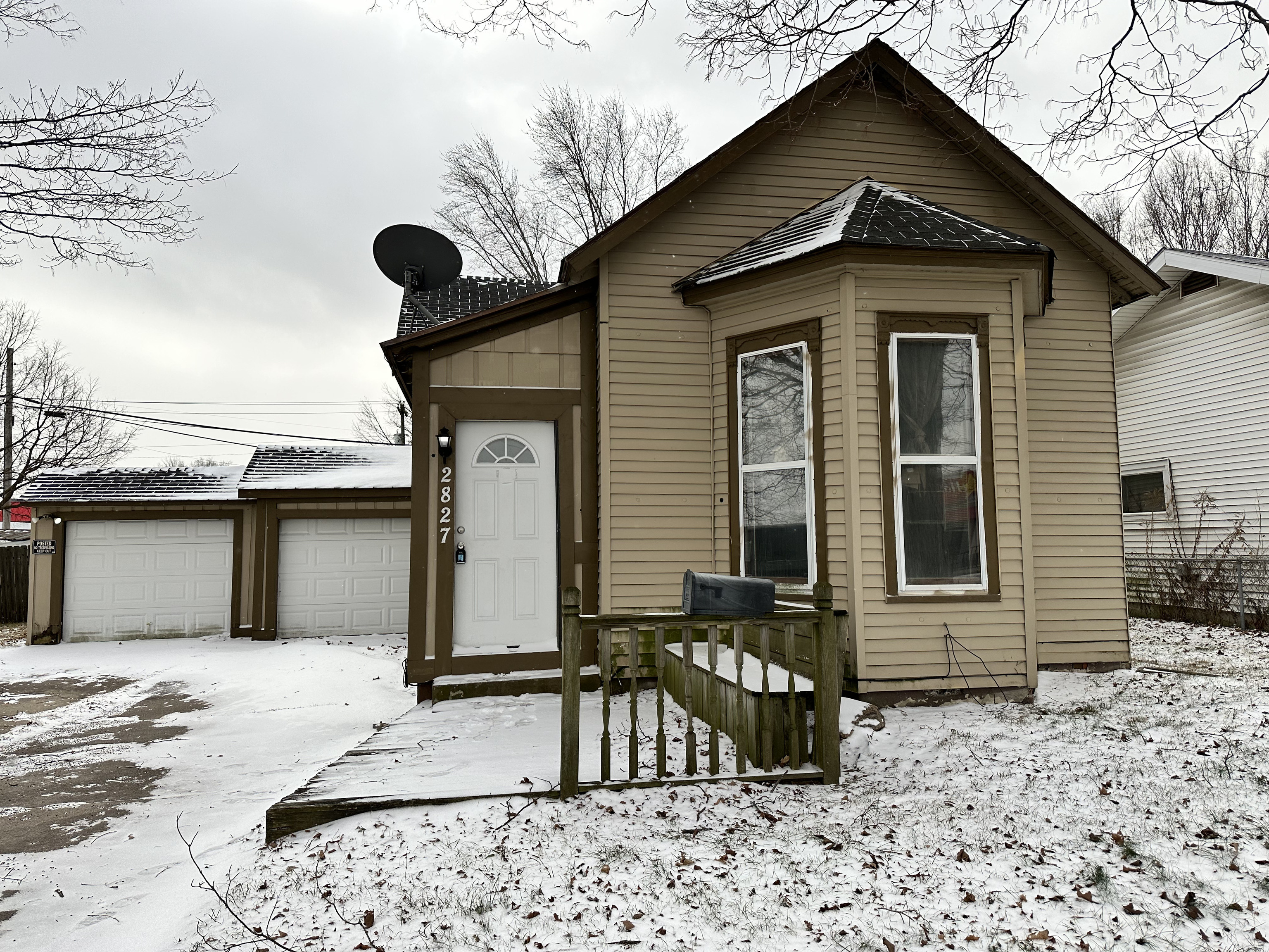 2827 Main Street