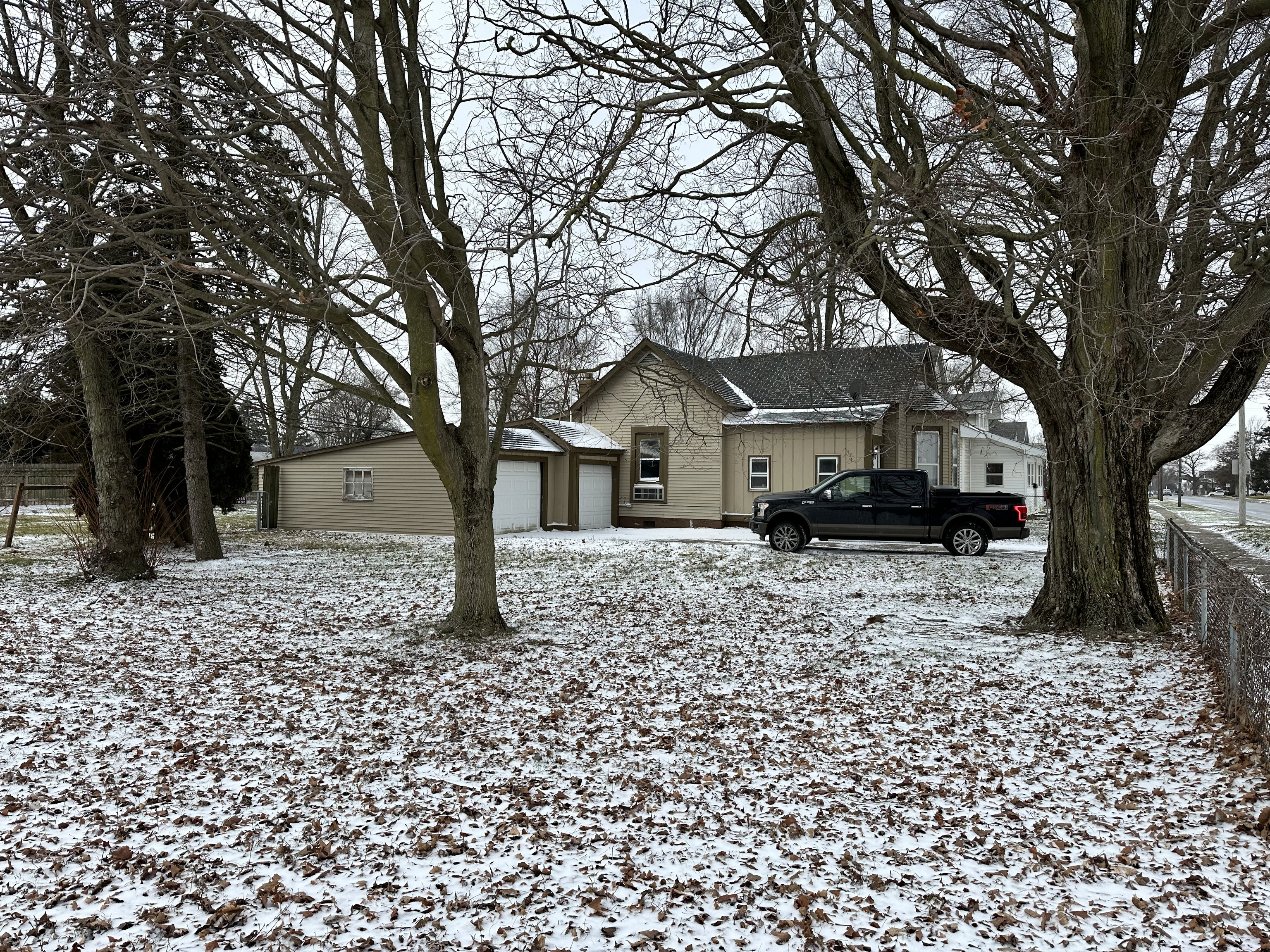 2827 Main Street