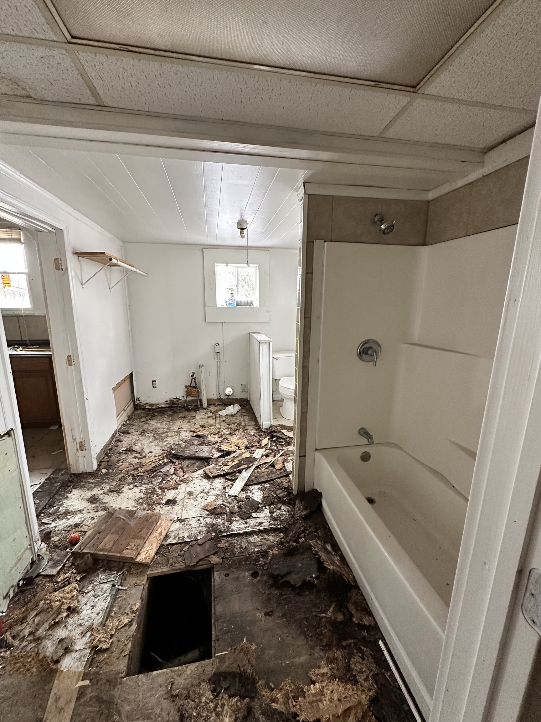 2827 Main Street