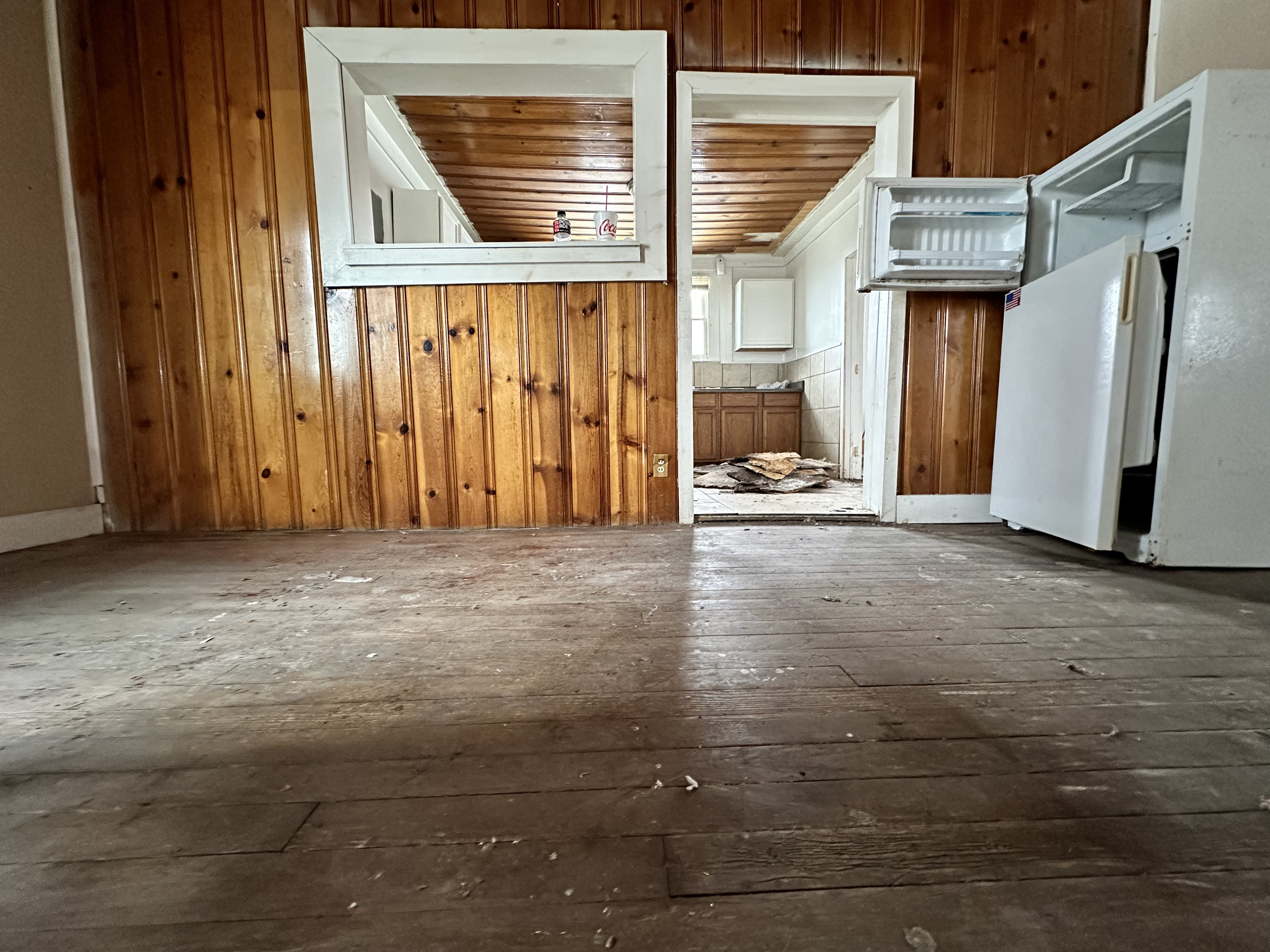 2827 Main Street