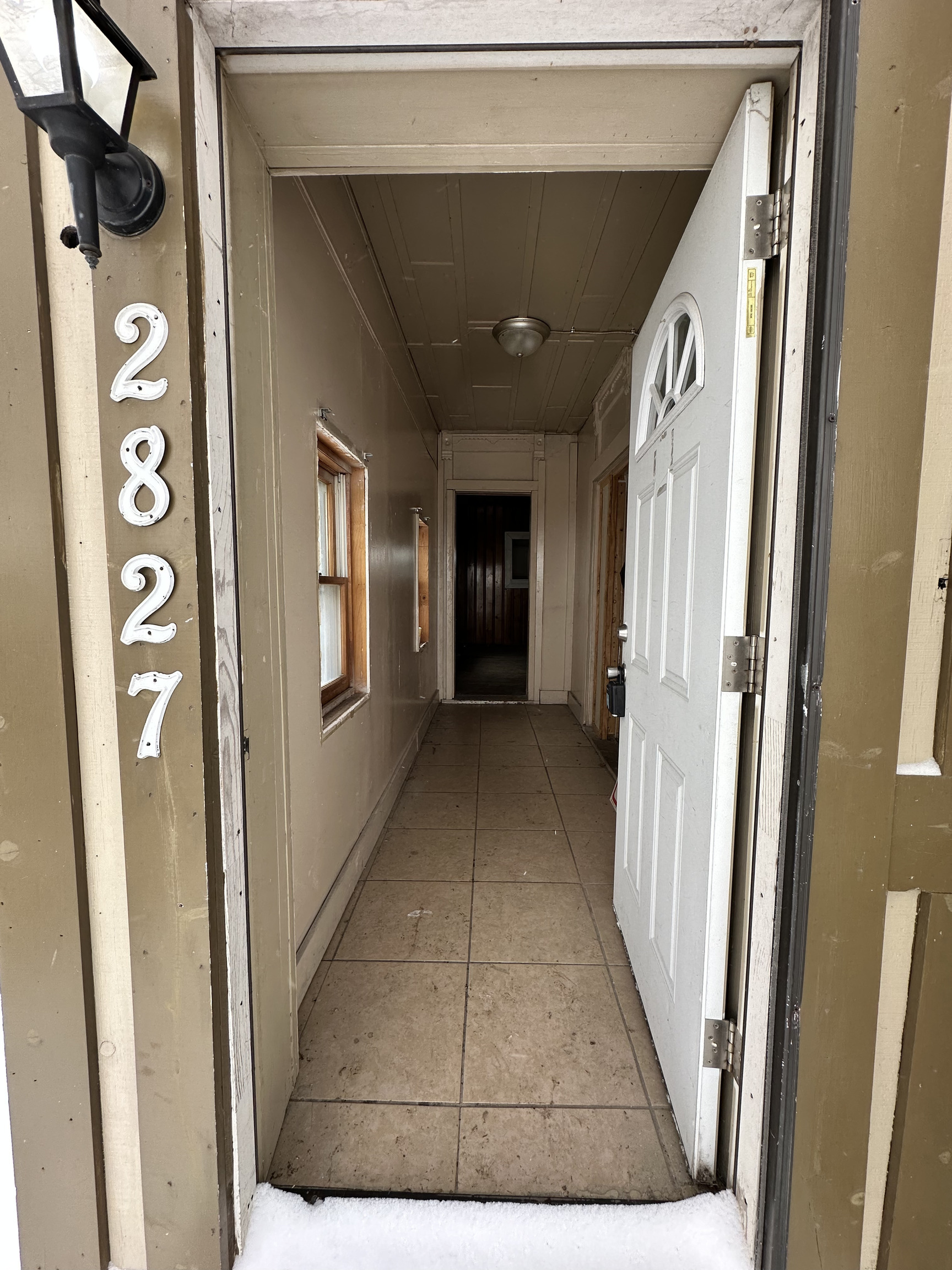 2827 Main Street