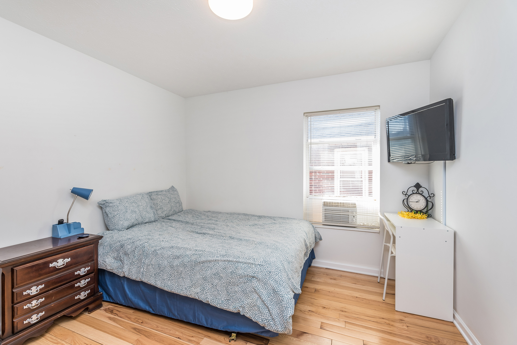 235 - 237 Leeds Avenue