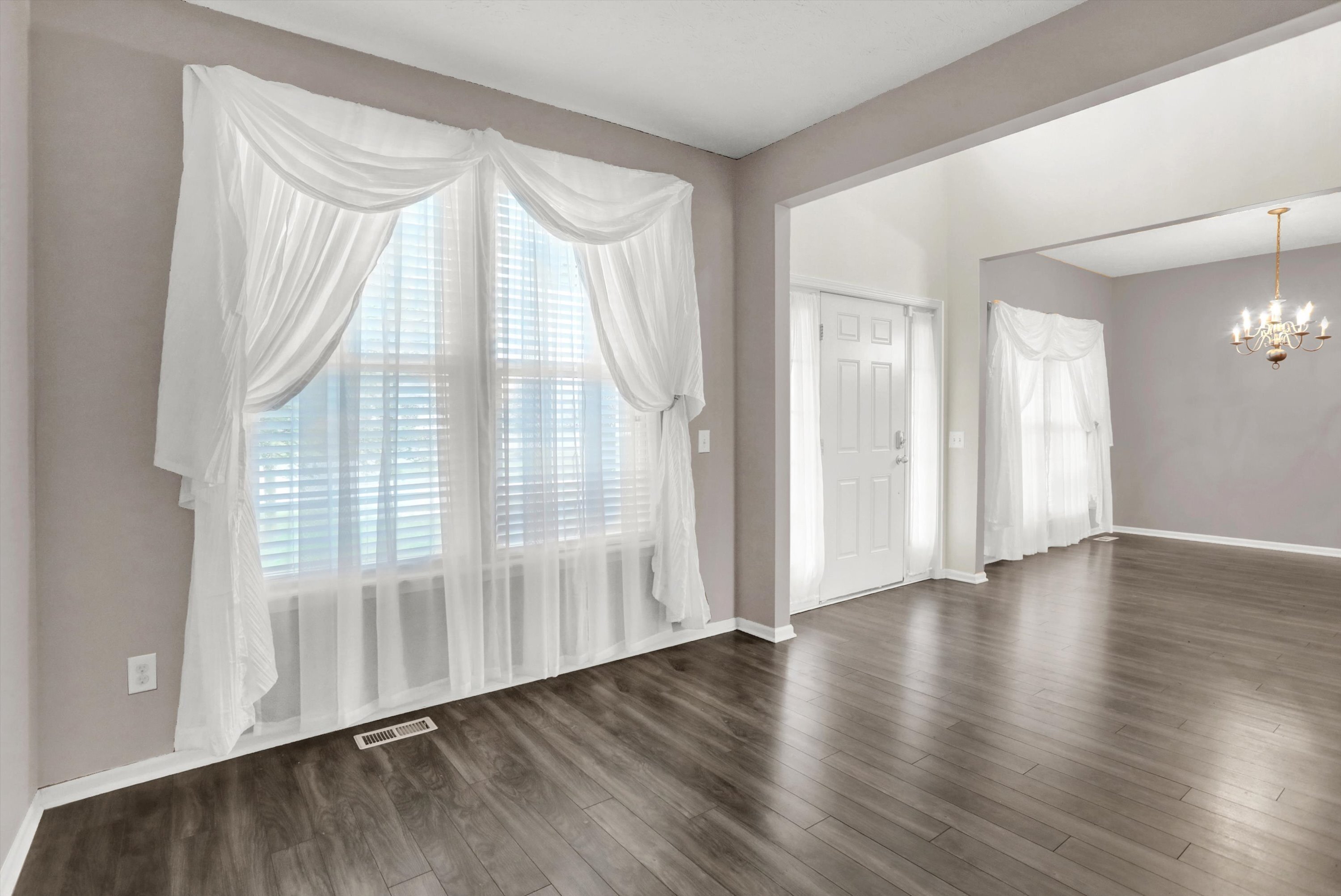 6848 Chorleywood Circle
