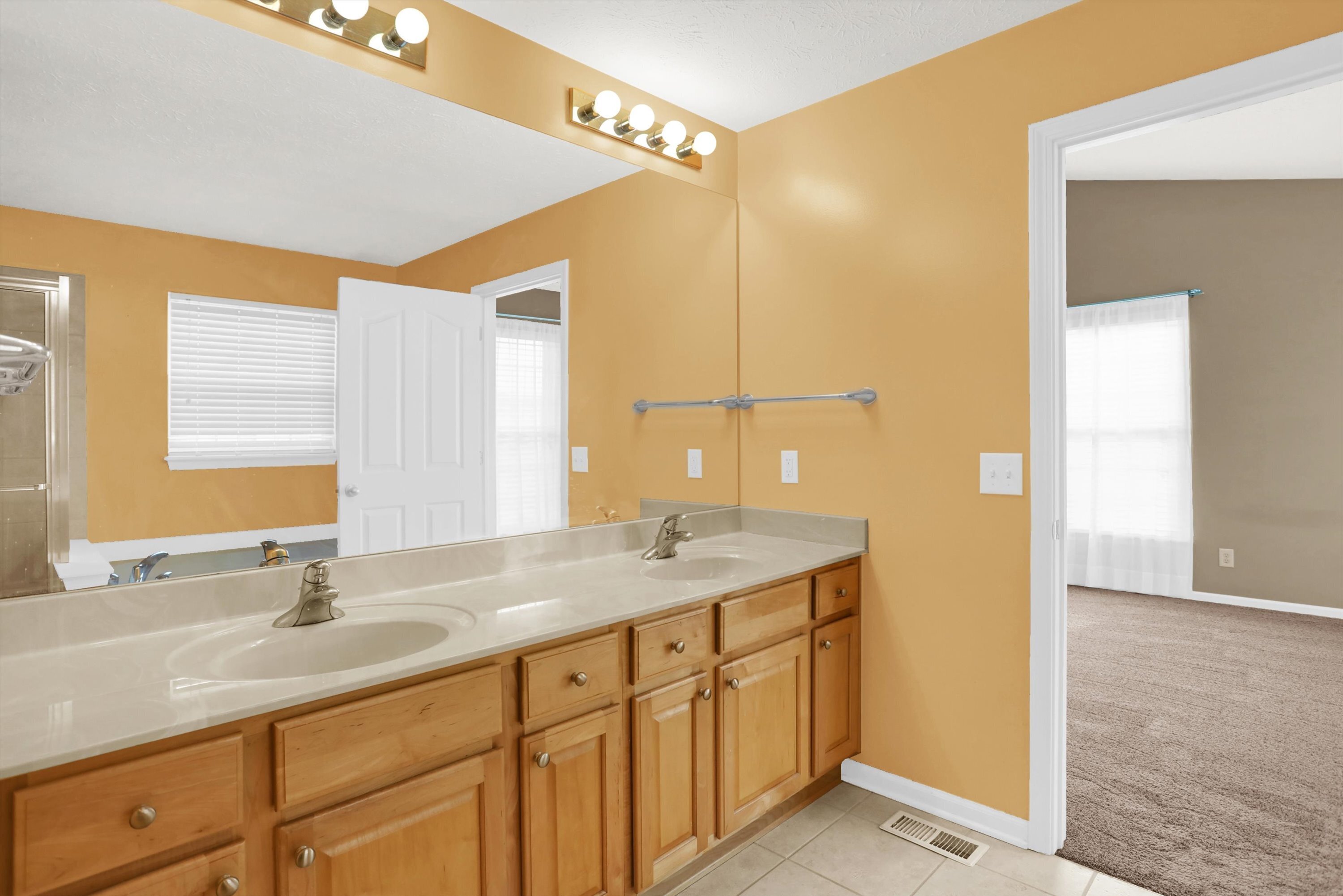 6848 Chorleywood Circle