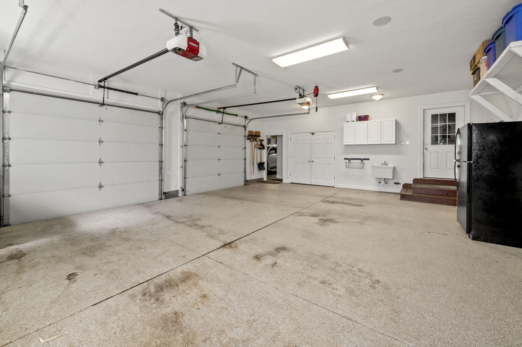 11117 Wintercove Way