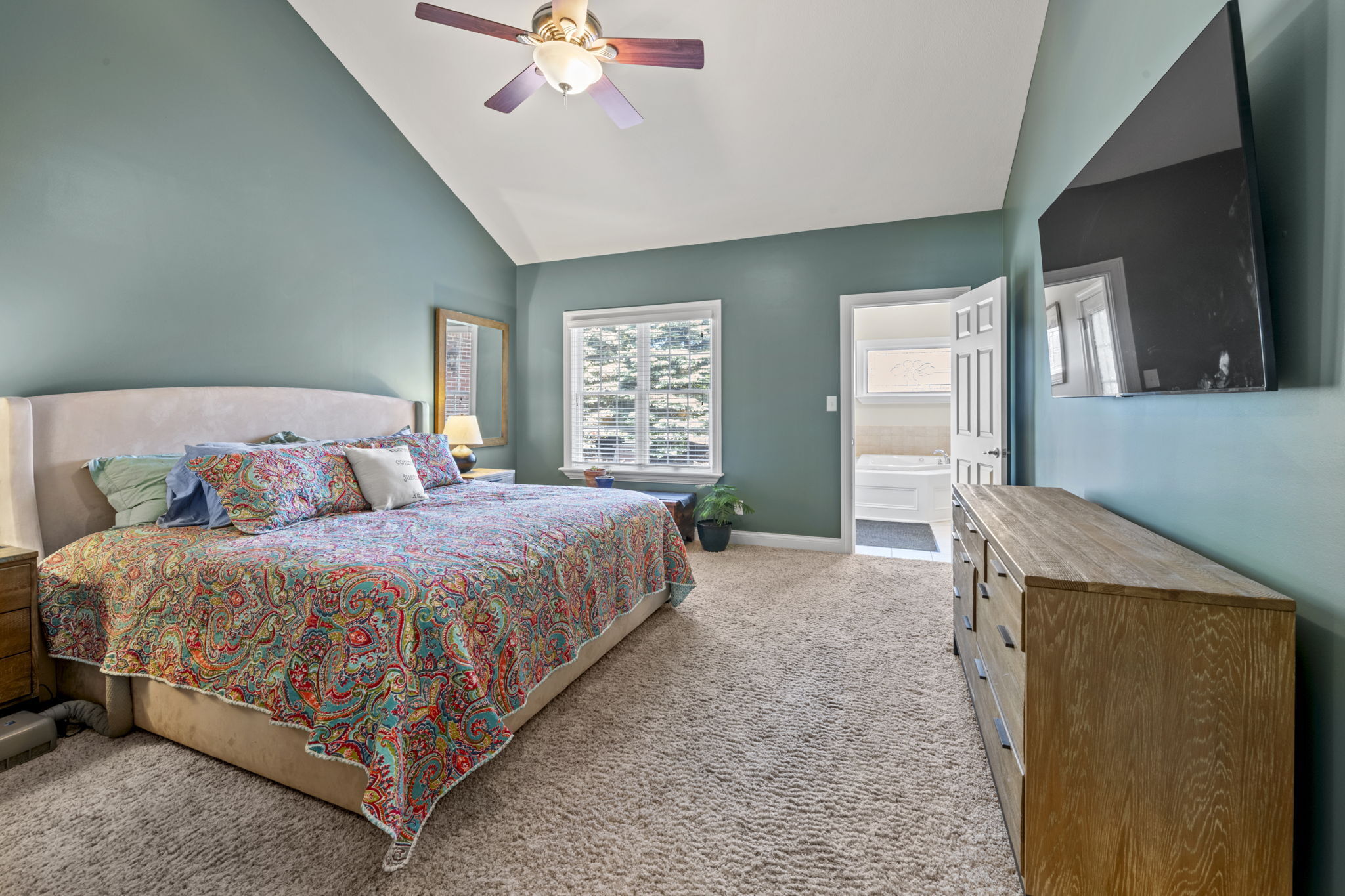 11117 Wintercove Way