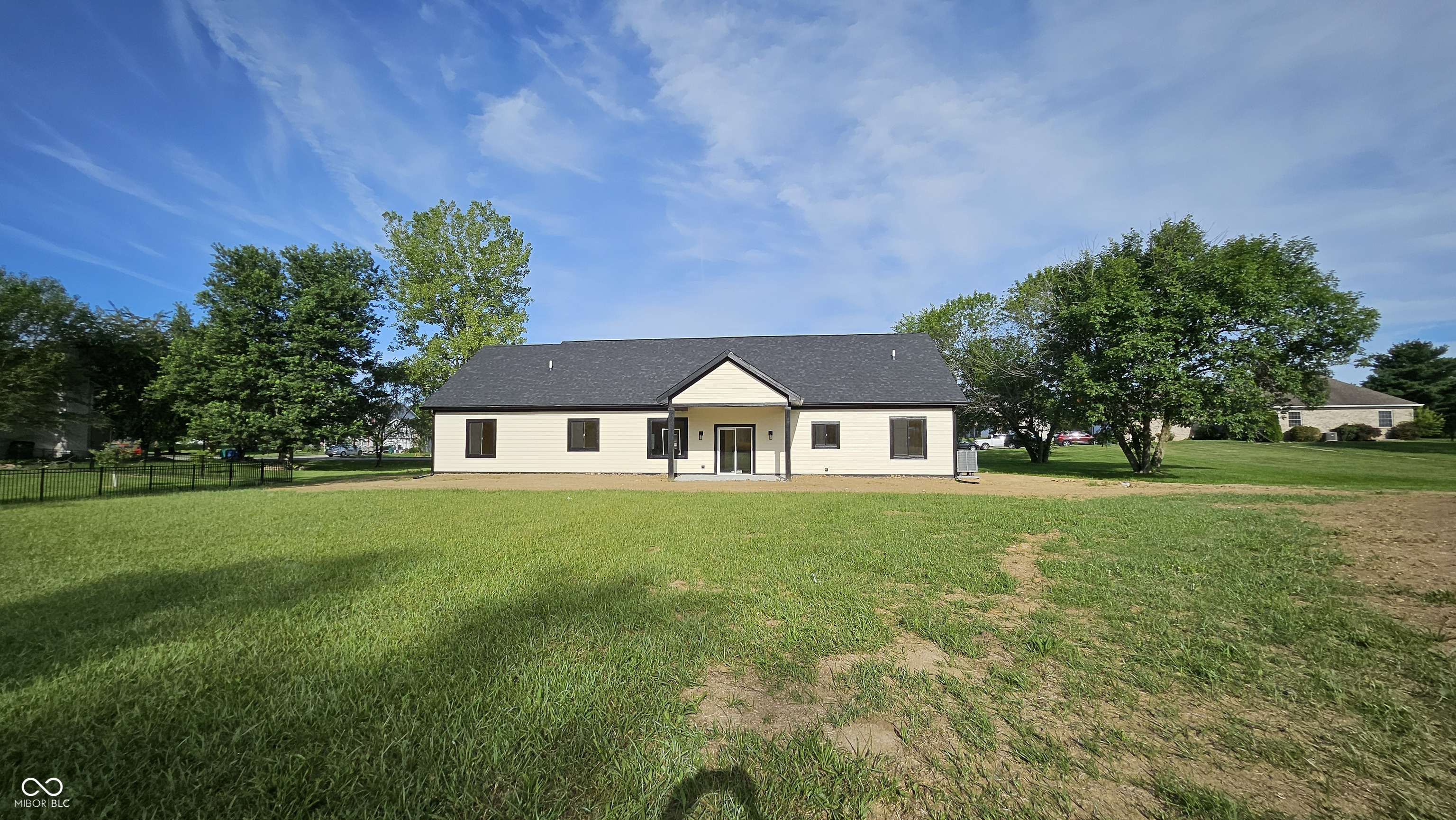 10145 N Jeffery Drive